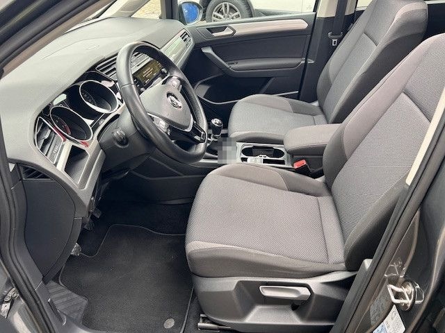 Volkswagen Touran 1.4 TSI Comfortline, Navi,Pano foto 6