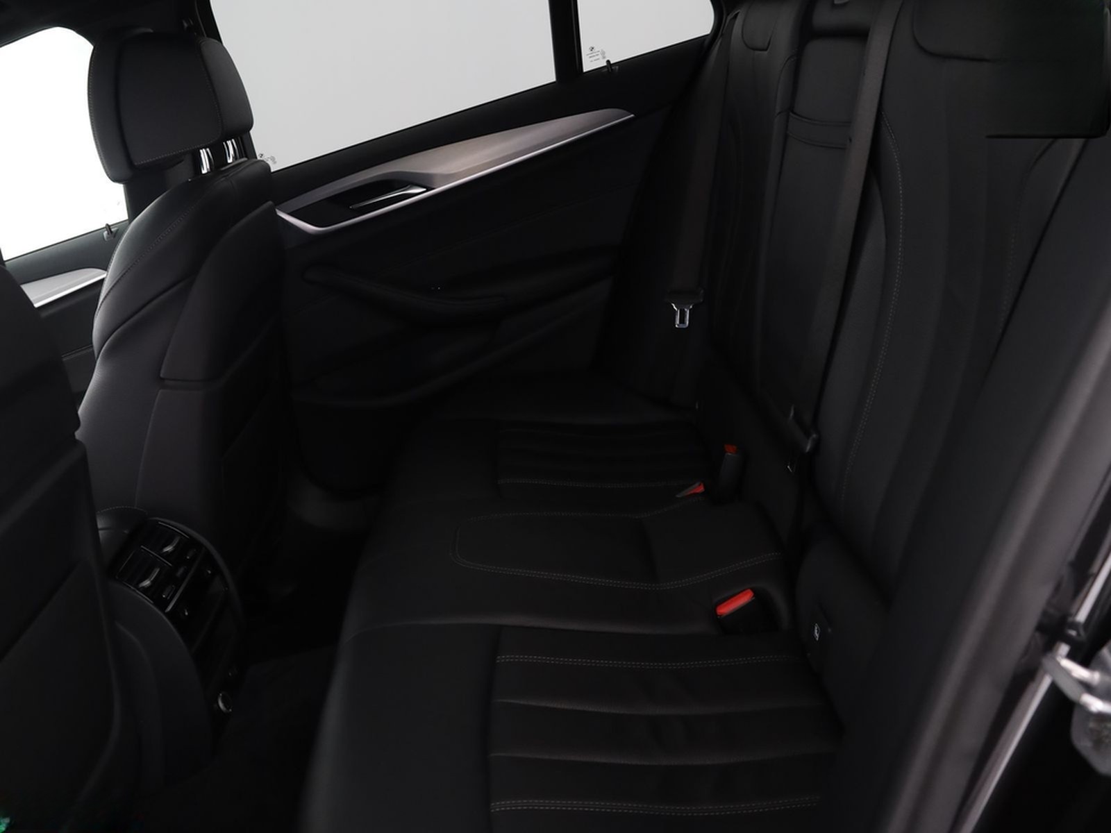 BMW 540 i T xDrive SPORT LINE SHADOW SITZKLIMA,PANO foto 11