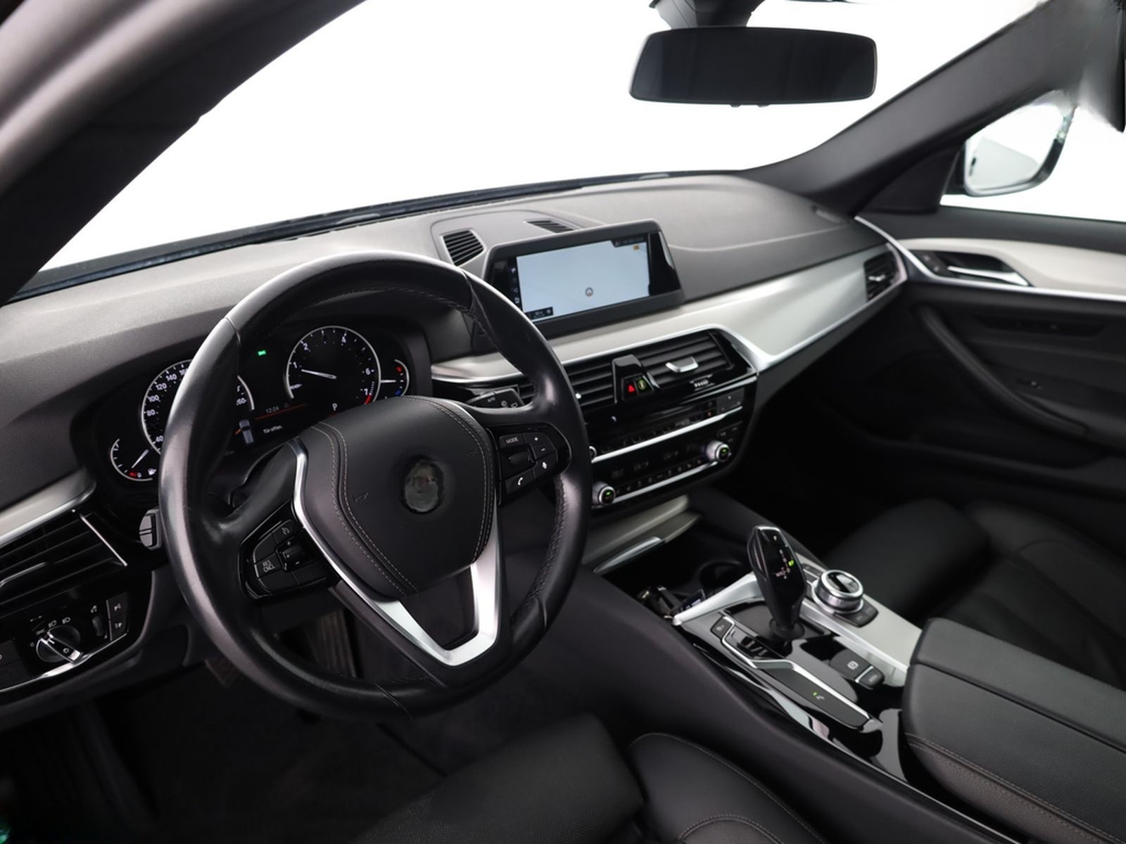 BMW 540 i T xDrive SPORT LINE SHADOW SITZKLIMA,PANO foto 9