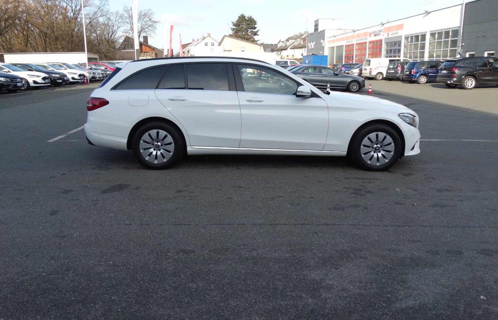 Mercedes-Benz 1 Hand*Aut. 9G Tronic-EQ*LED*ACC*EURO 6 foto 7