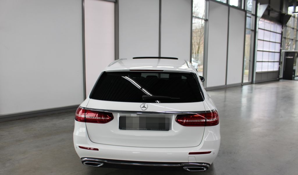 Mercedes-Benz E 220 d T 4M Avantgarde LED Kamera AHK Widescree foto 15