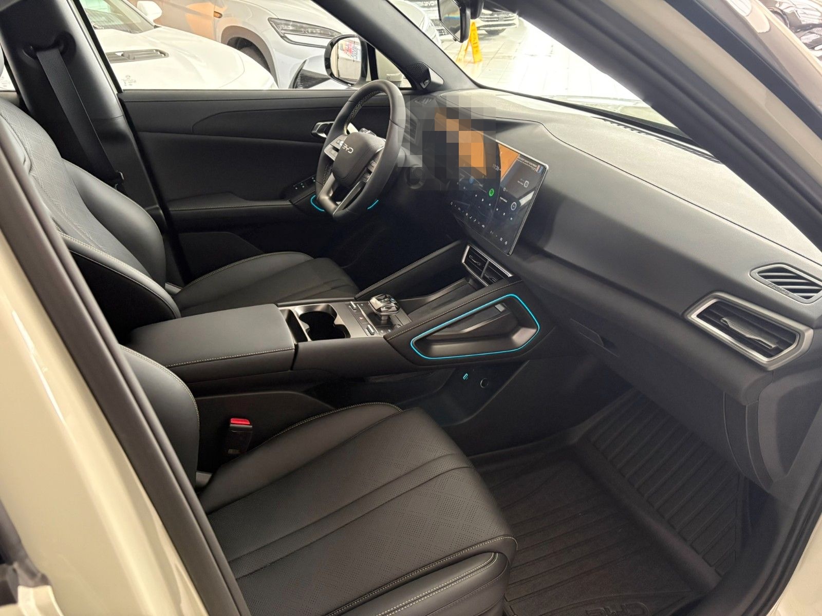 BYD ATTO 2 Comfort 64.8 kWh foto 4