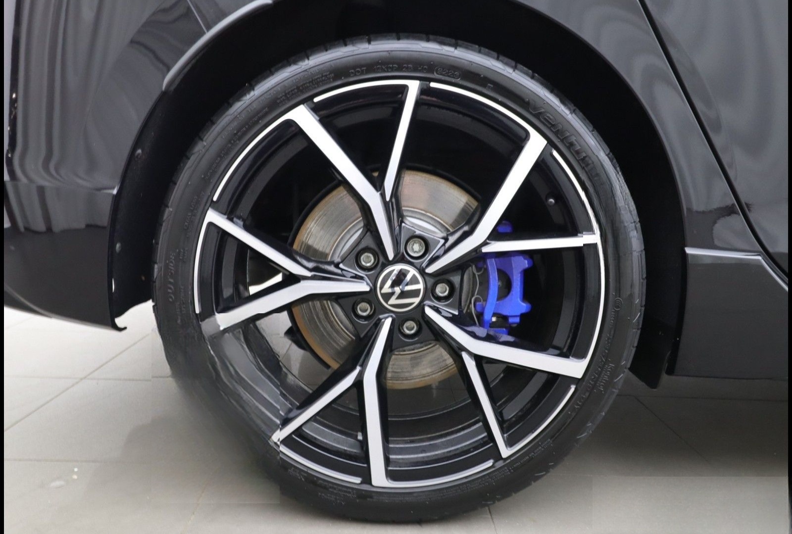 Volkswagen GOLF 8 R PERFORMANCE 4MOTION 2.0 TSI DSG Navi foto 16