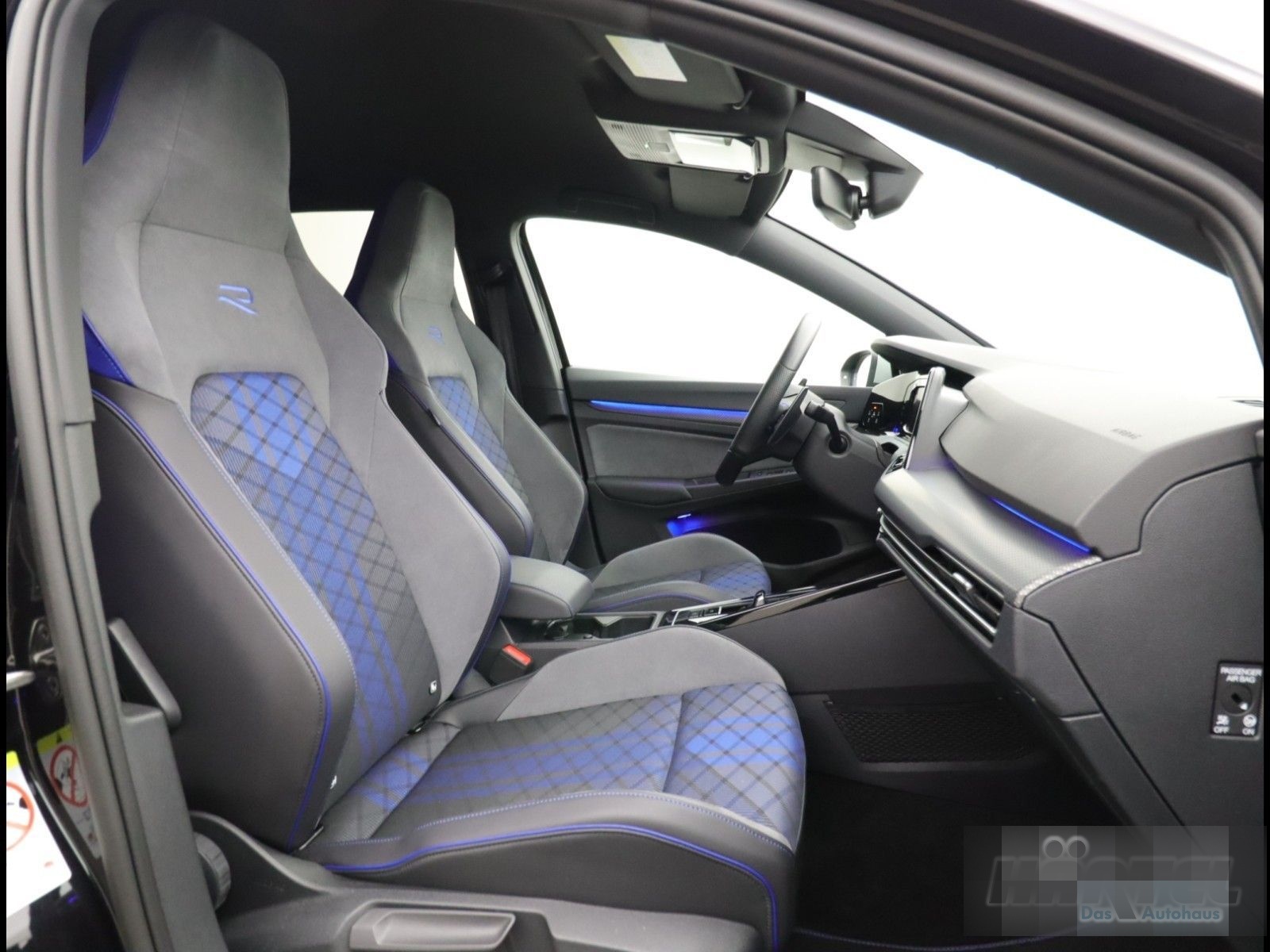 Volkswagen GOLF 8 R PERFORMANCE 4MOTION 2.0 TSI DSG Navi foto 6