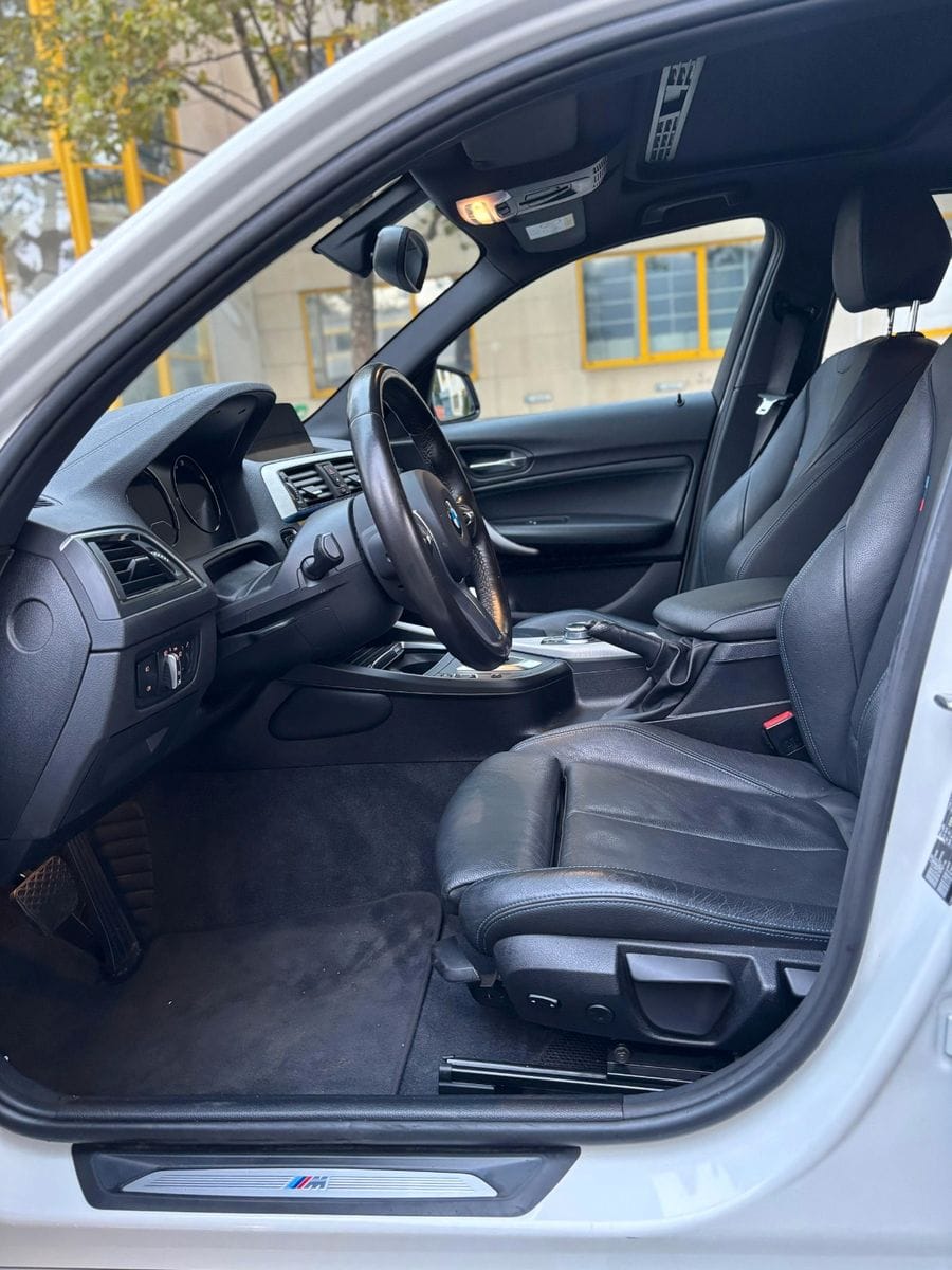 BMW 118d*EDITION*M SPORT PAKET*SCHADOW*SHD*XENON*PDC foto 4