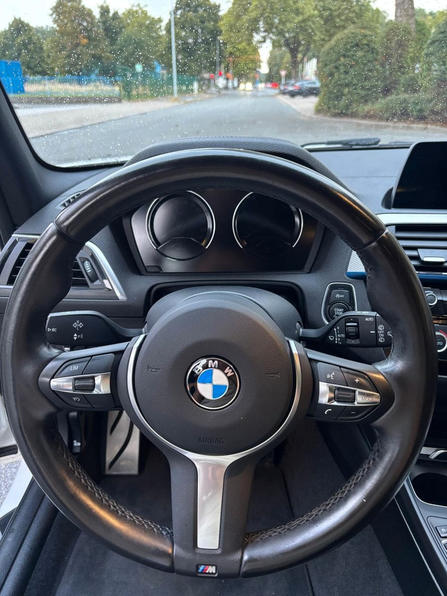 BMW 118d*EDITION*M SPORT PAKET*SCHADOW*SHD*XENON*PDC foto 9