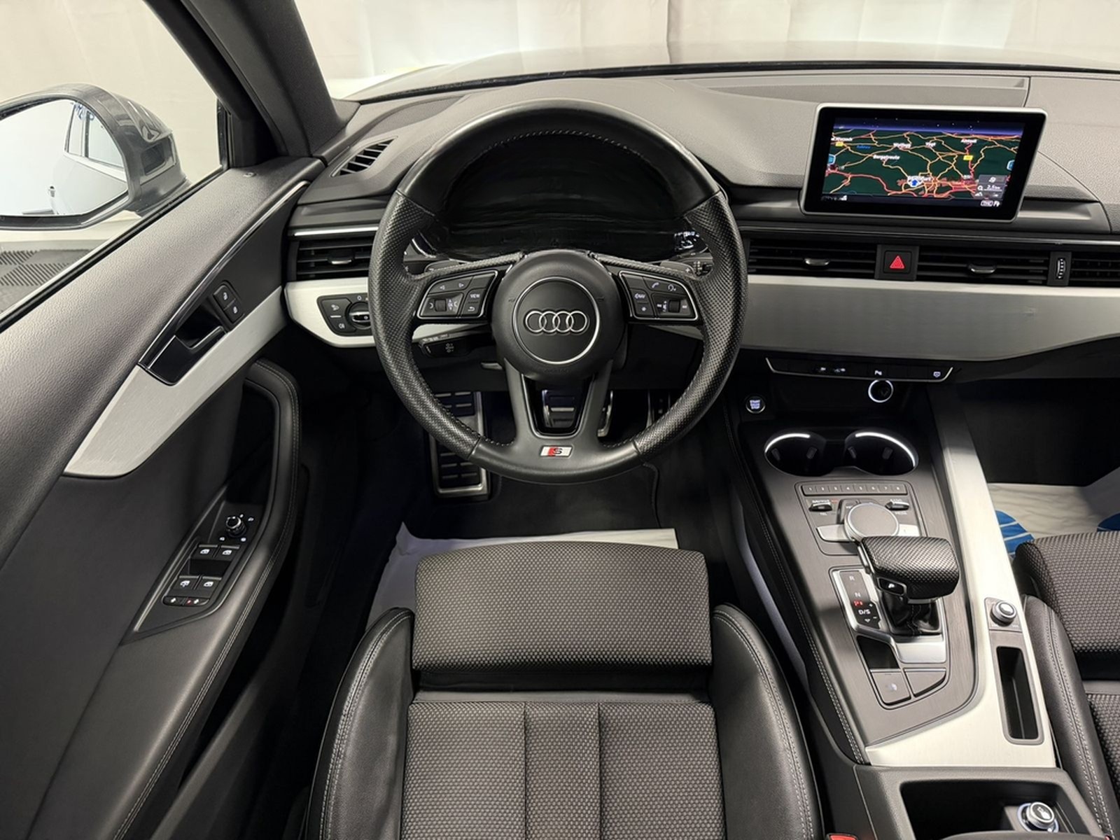 Audi A4 Avant 1.4 TSI S-tronic S-line Daytonagrau  foto 13