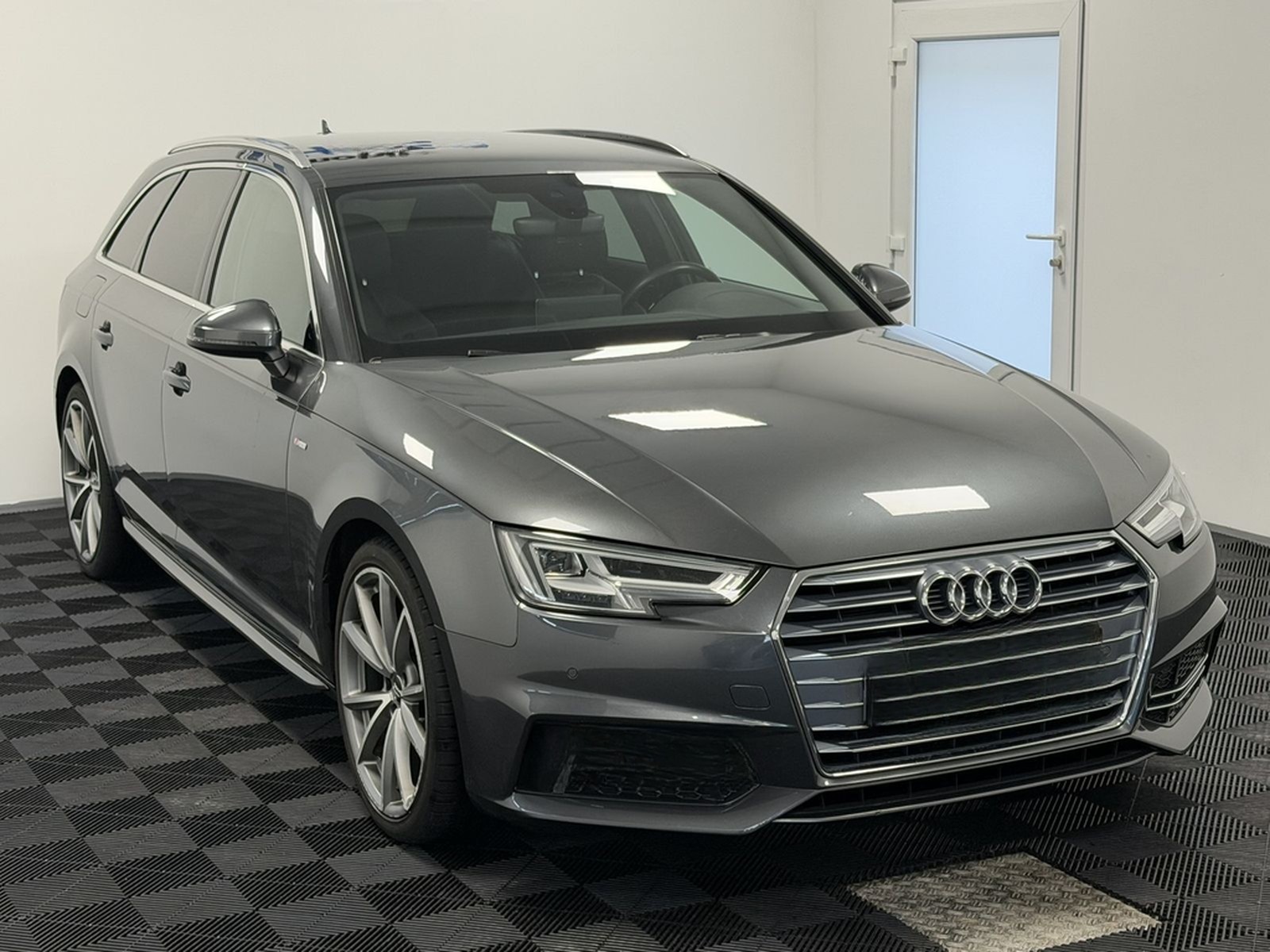 Audi A4 Avant 1.4 TSI S-tronic S-line Daytonagrau  foto 4