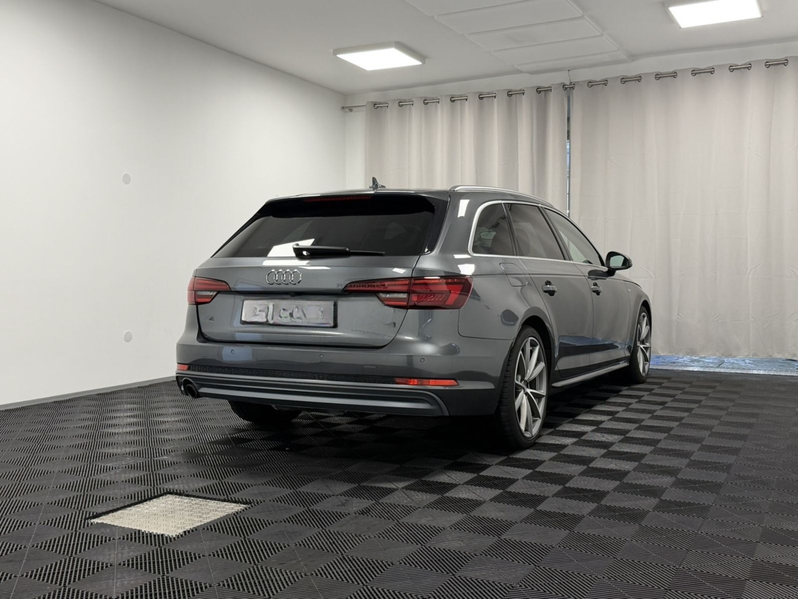 Audi A4 Avant 1.4 TSI S-tronic S-line Daytonagrau  foto 33