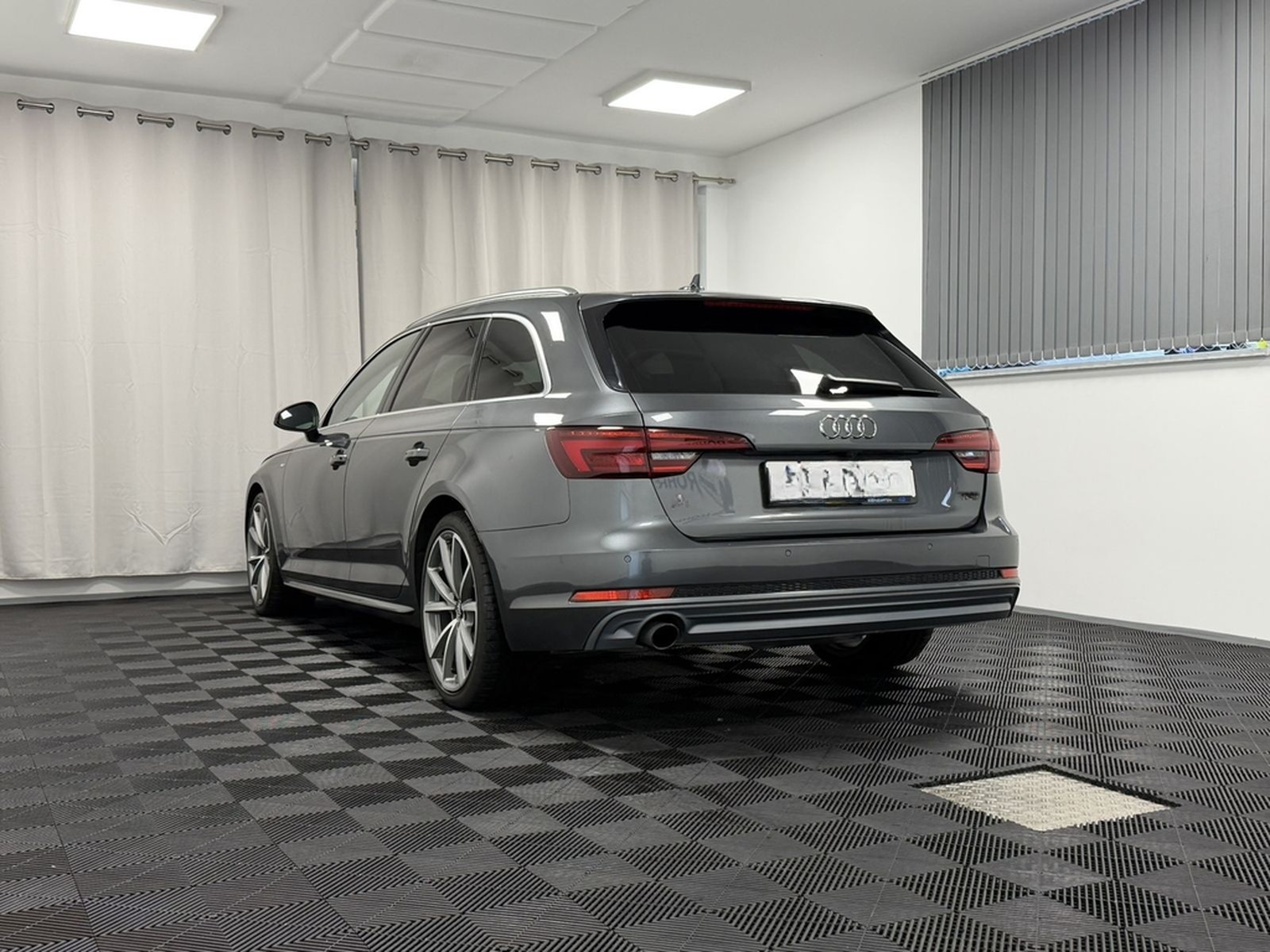 Audi A4 Avant 1.4 TSI S-tronic S-line Daytonagrau  foto 34
