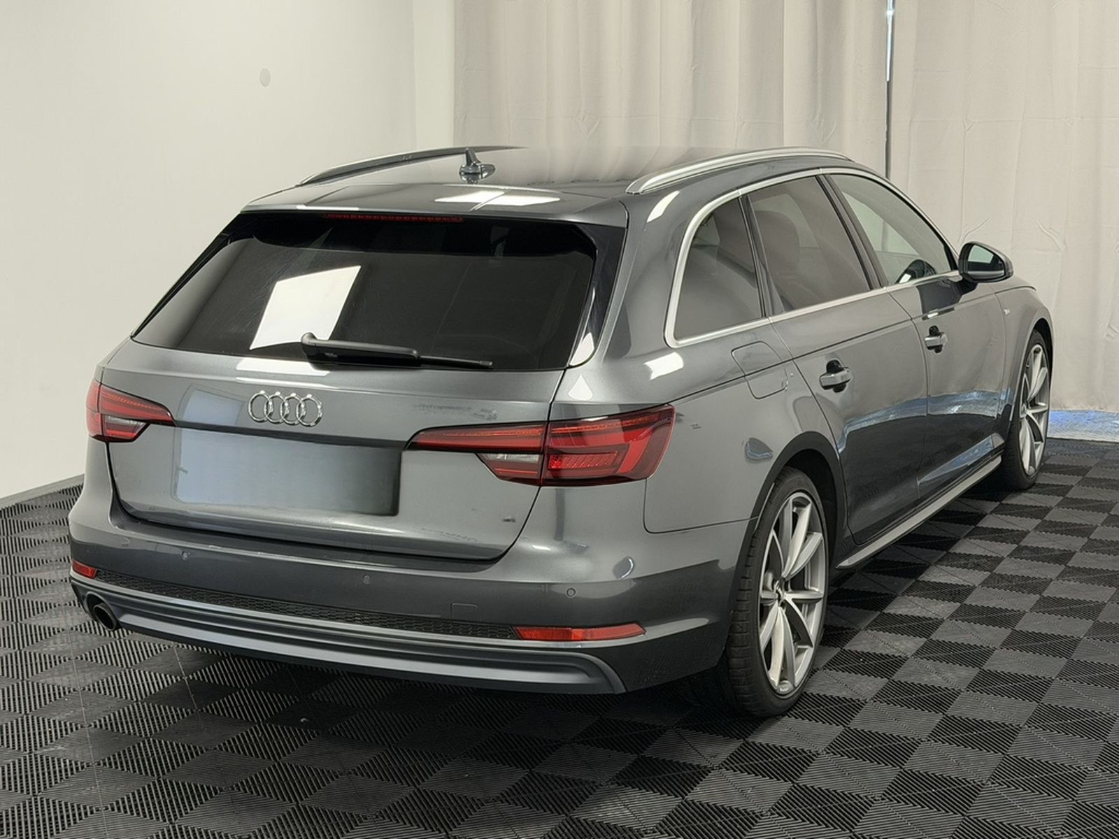 Audi A4 Avant 1.4 TSI S-tronic S-line Daytonagrau  foto 8