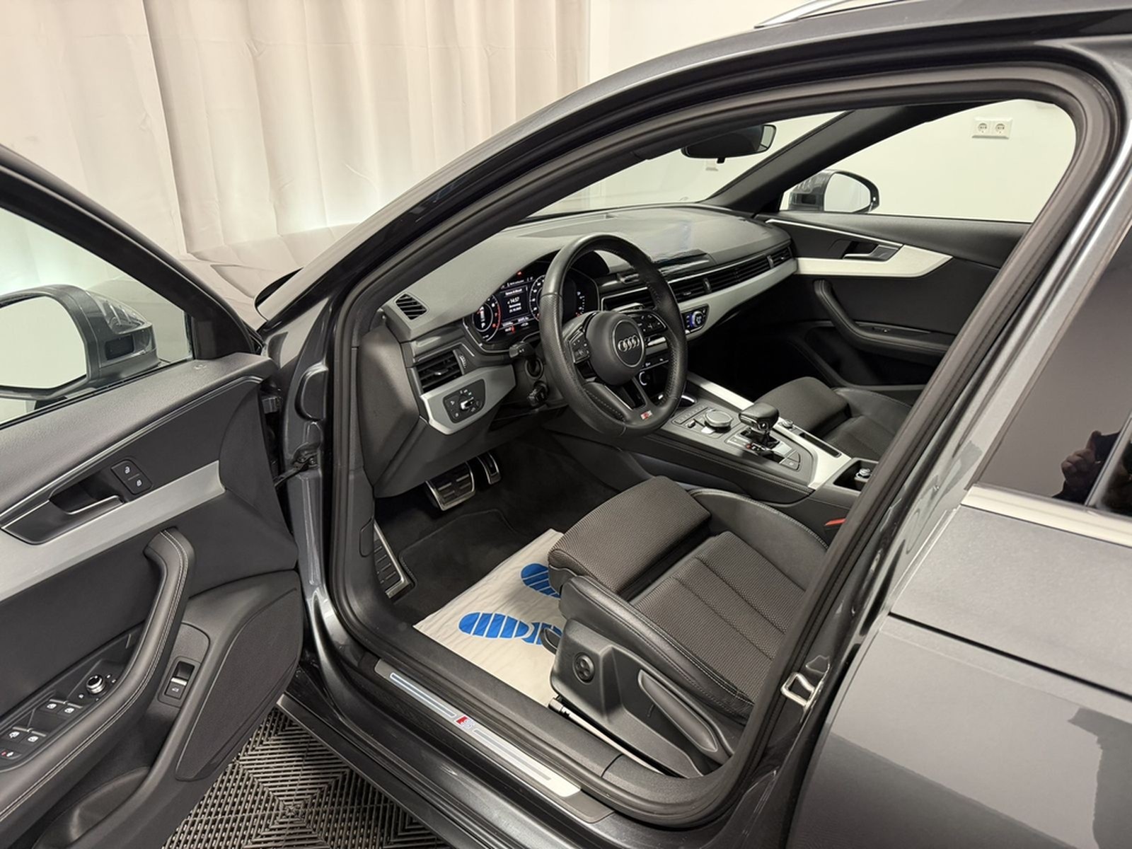 Audi A4 Avant 1.4 TSI S-tronic S-line Daytonagrau  foto 9