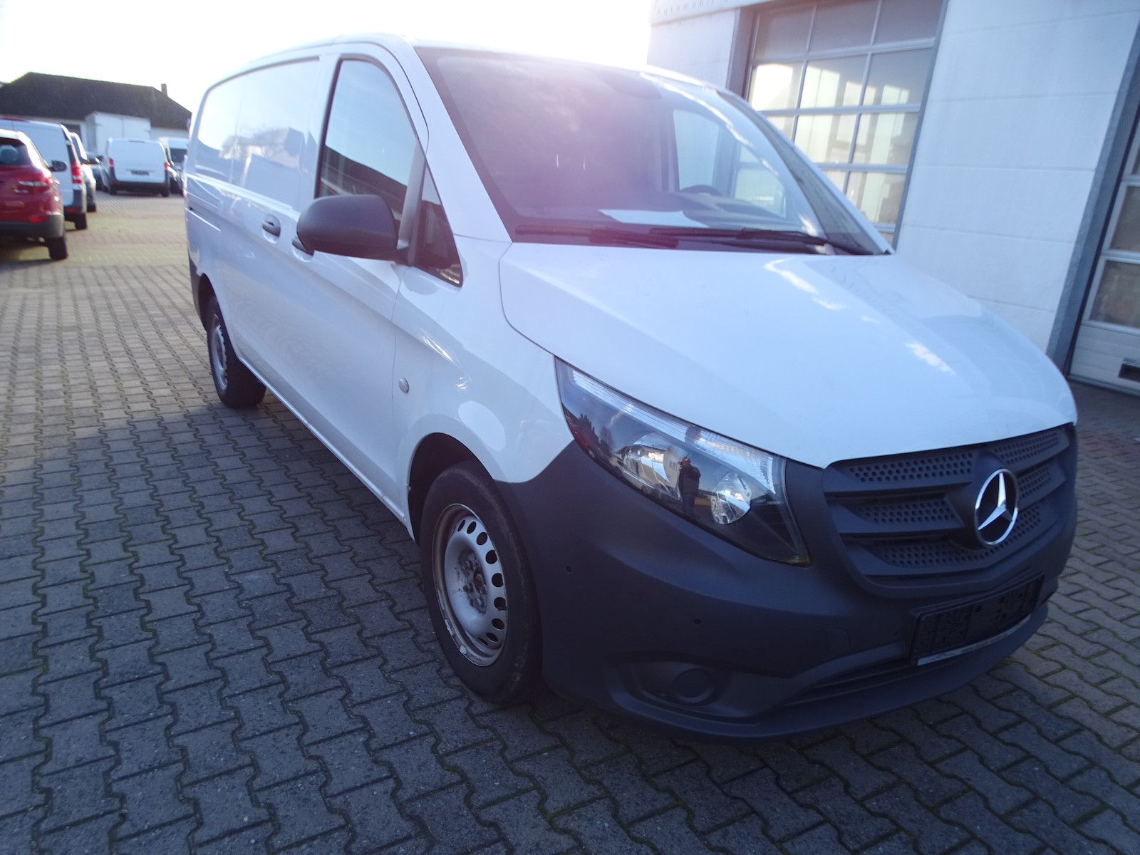 Mercedes-Benz Vito Kasten 114 CDI FWD lang Klima, Rückfahrkame foto 3