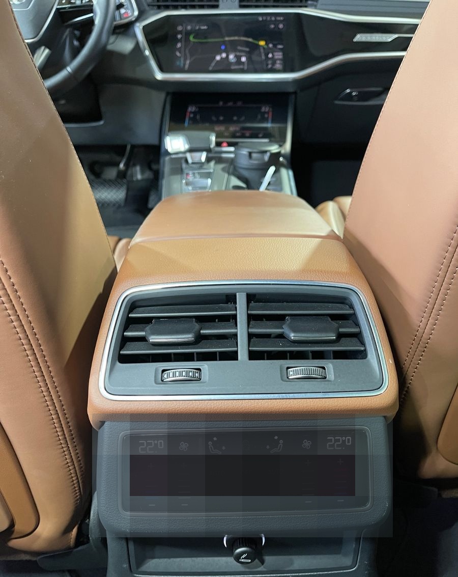 Audi AVANT+50+QUATTRO+SPORT+NACHTSICHT+AHK+PANO+19% foto 24