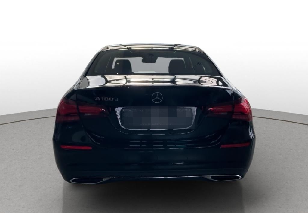 Mercedes-Benz A 180 d Limo Progressive Line+DISTRONIC+KEYLESS foto 6