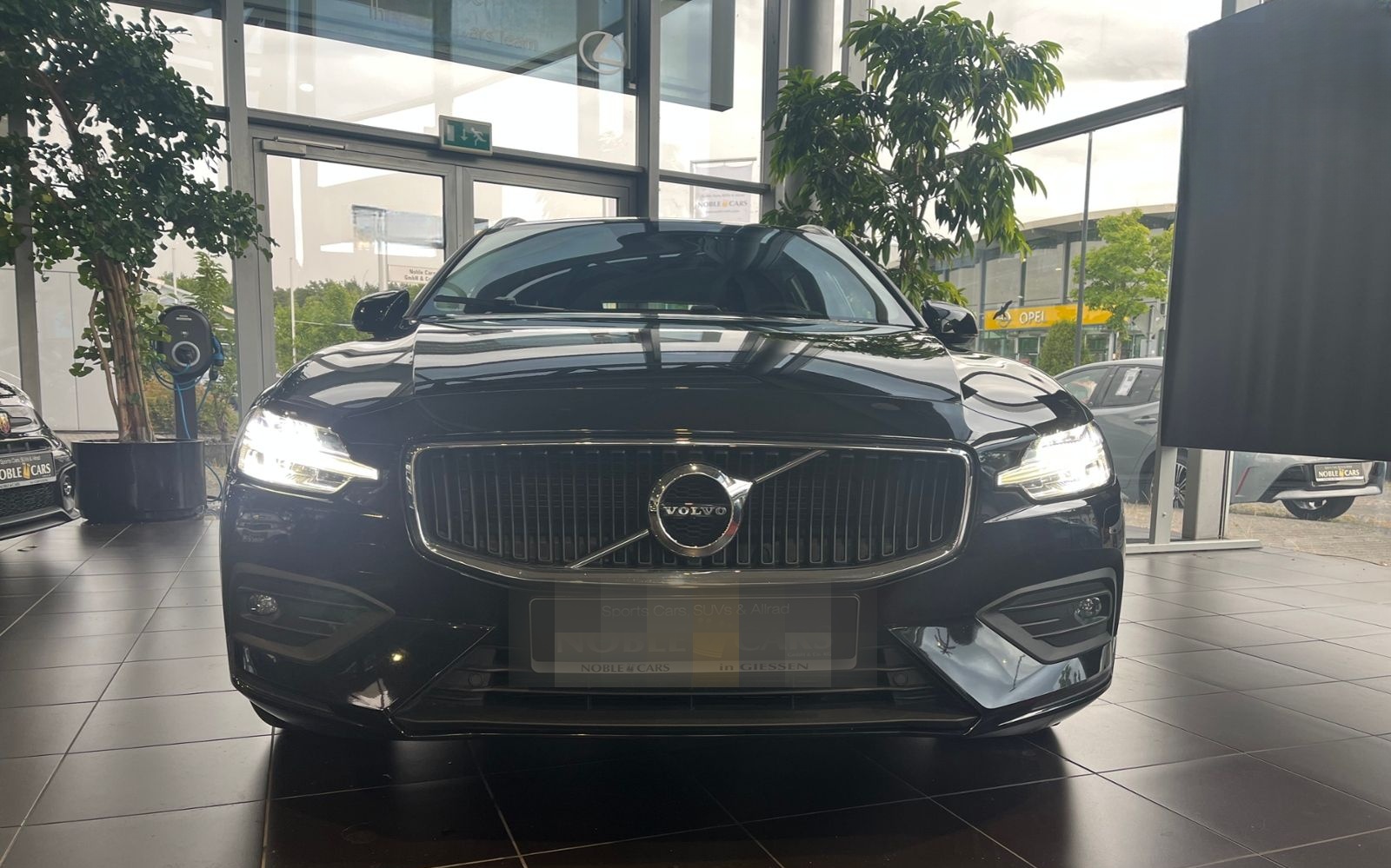 Volvo V60 Kombi Momentum Pro LED NAVI ALU foto 2