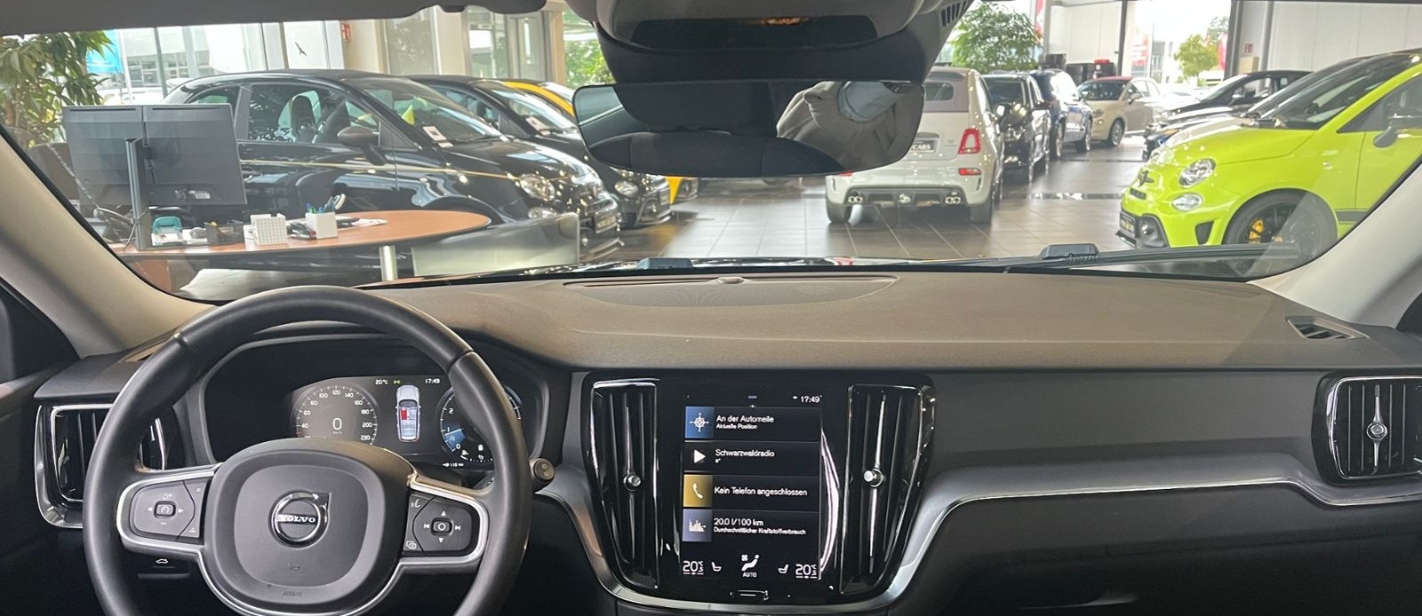 Volvo V60 Kombi Momentum Pro LED NAVI ALU foto 19