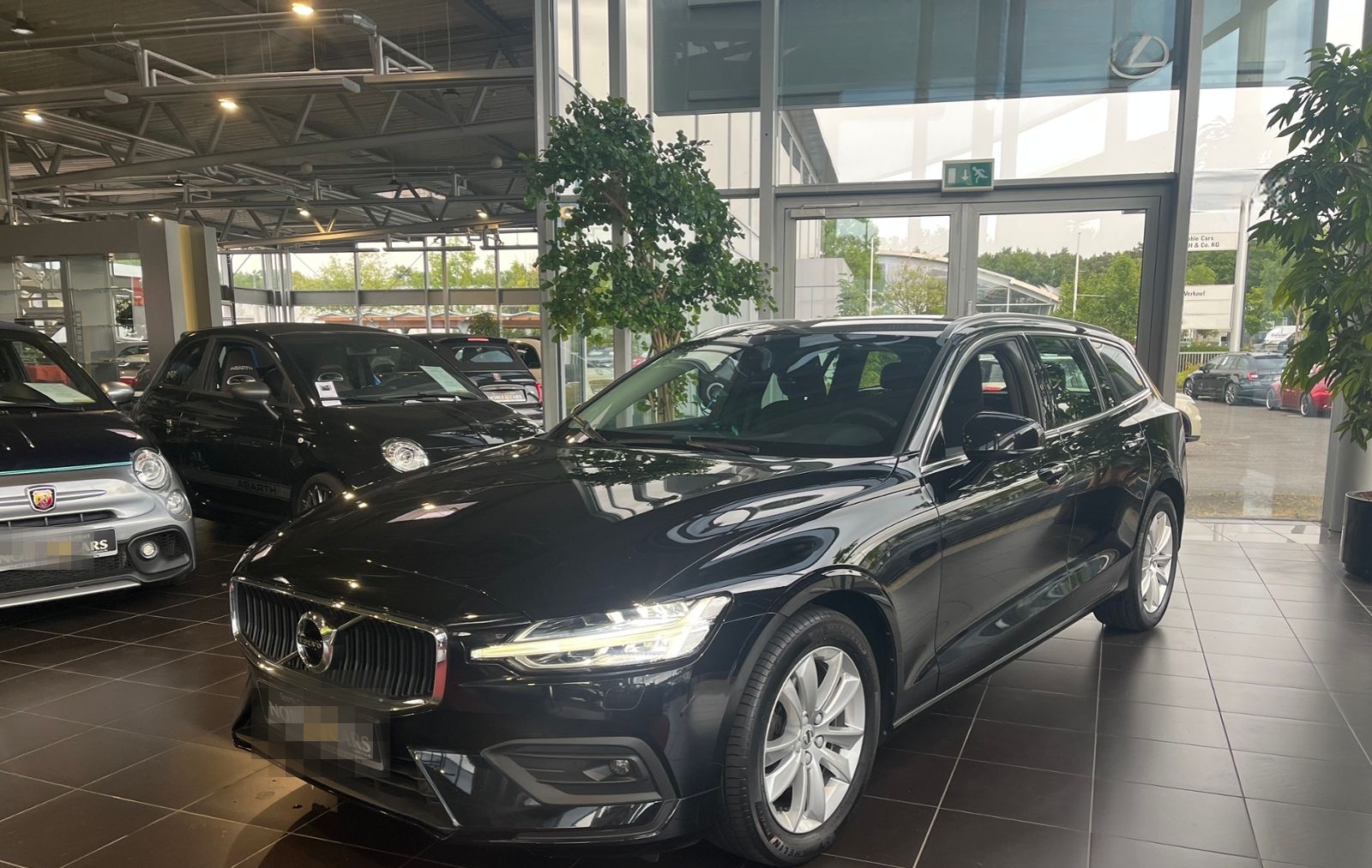 Volvo V60 Kombi Momentum Pro LED NAVI ALU foto 3