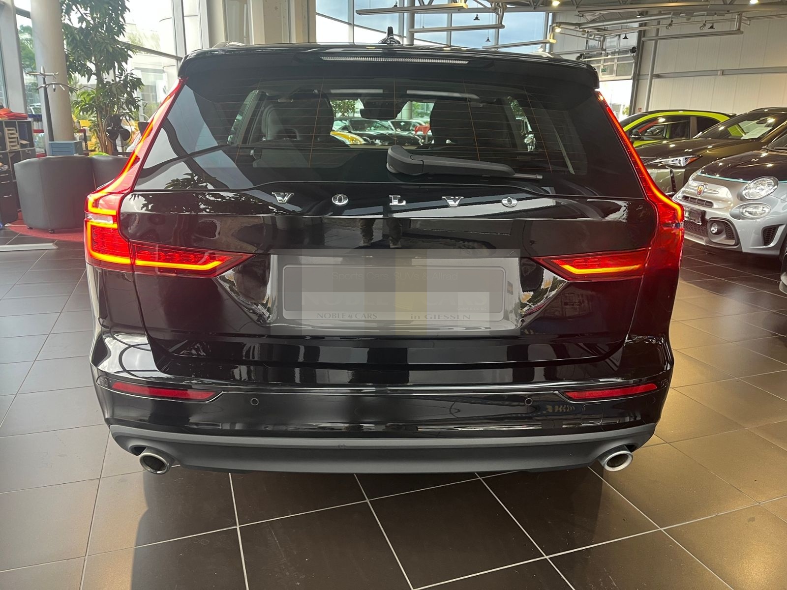 Volvo V60 Kombi Momentum Pro LED NAVI ALU foto 5