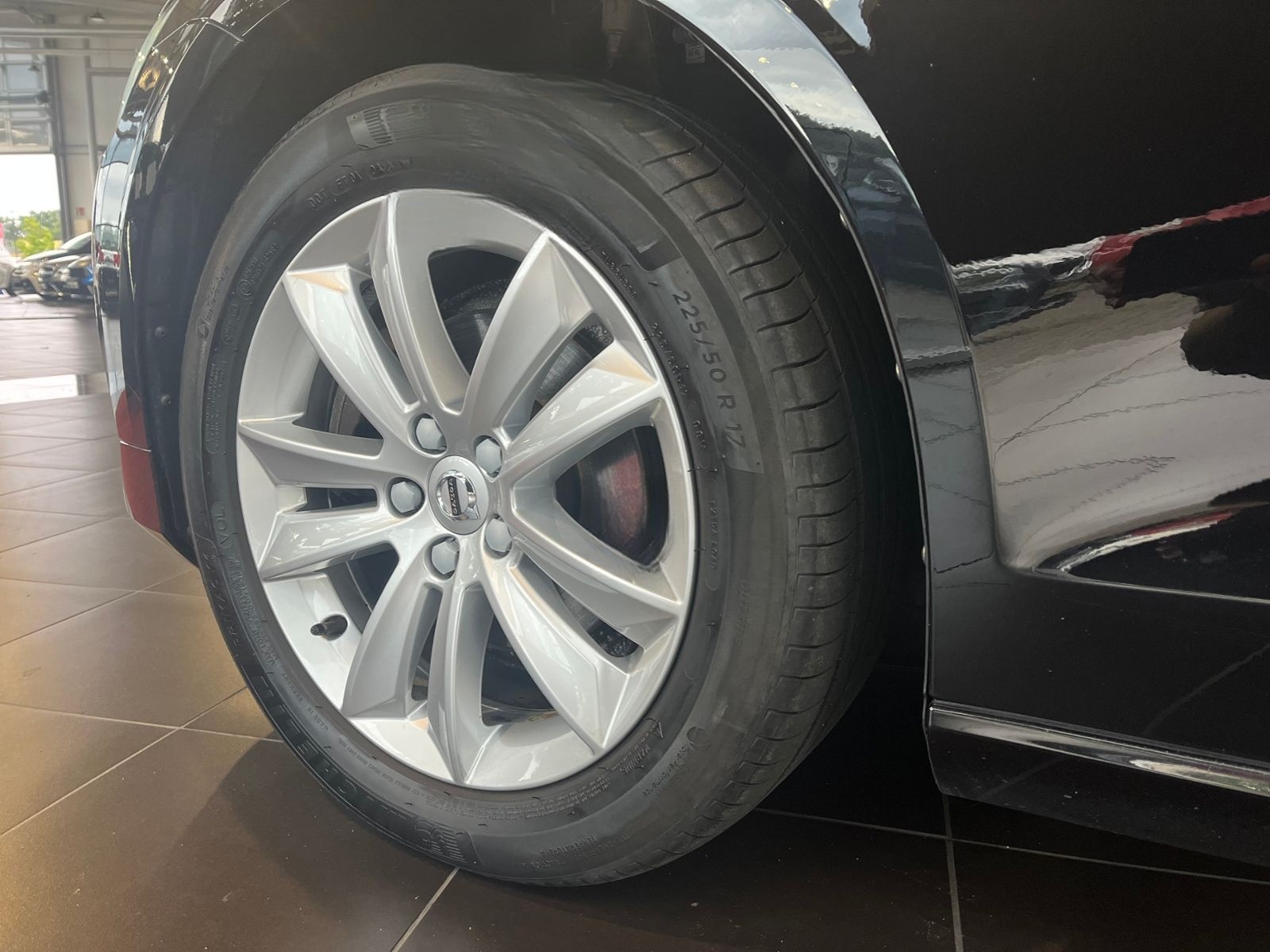 Volvo V60 Kombi Momentum Pro LED NAVI ALU foto 8