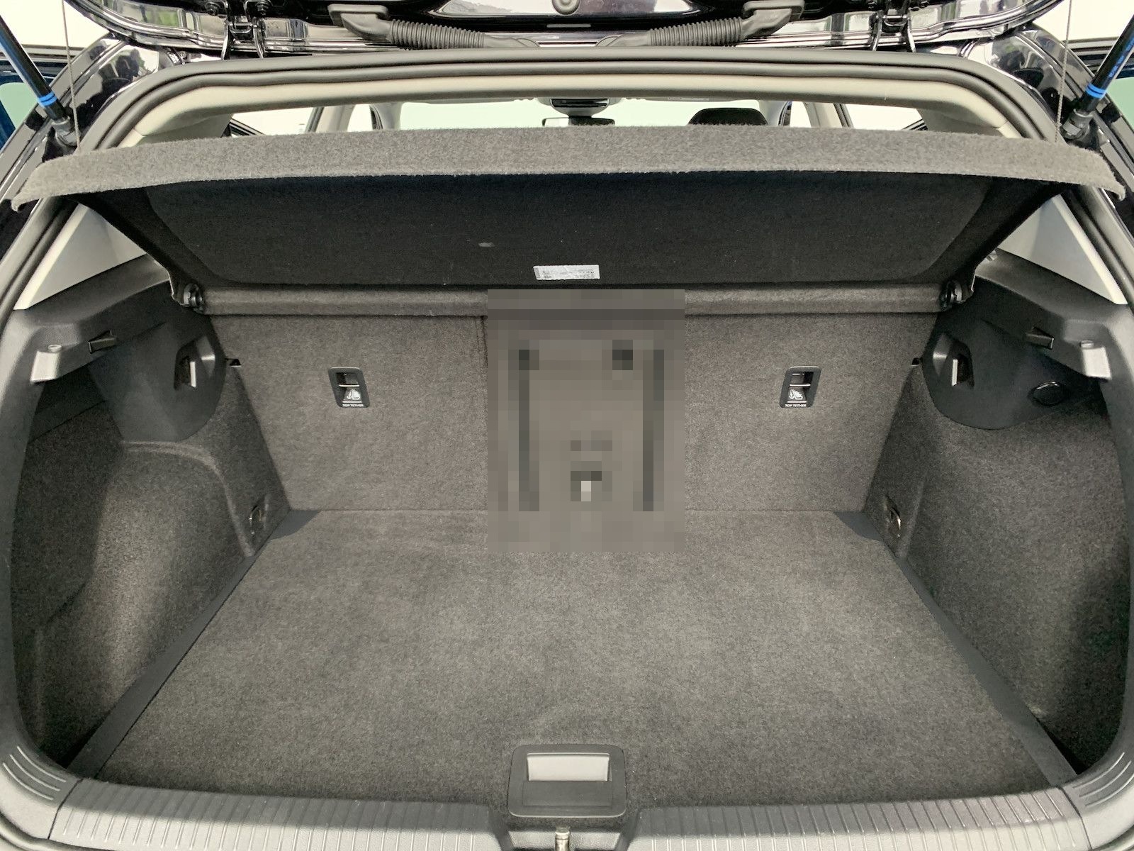 Volkswagen Golf VIII 2,0 DSG/Life/NAV/LED/ACC/AppleCarPlay foto 23