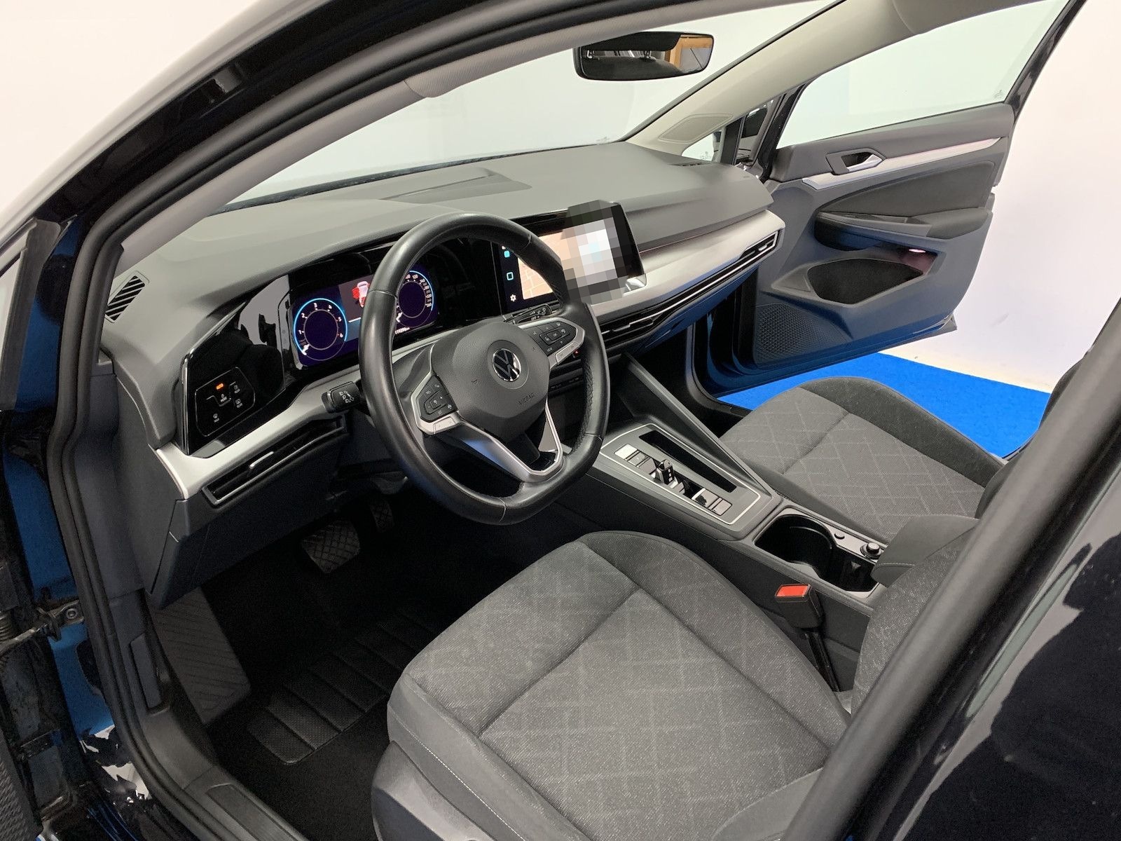 Volkswagen Golf VIII 2,0 DSG/Life/NAV/LED/ACC/AppleCarPlay foto 27