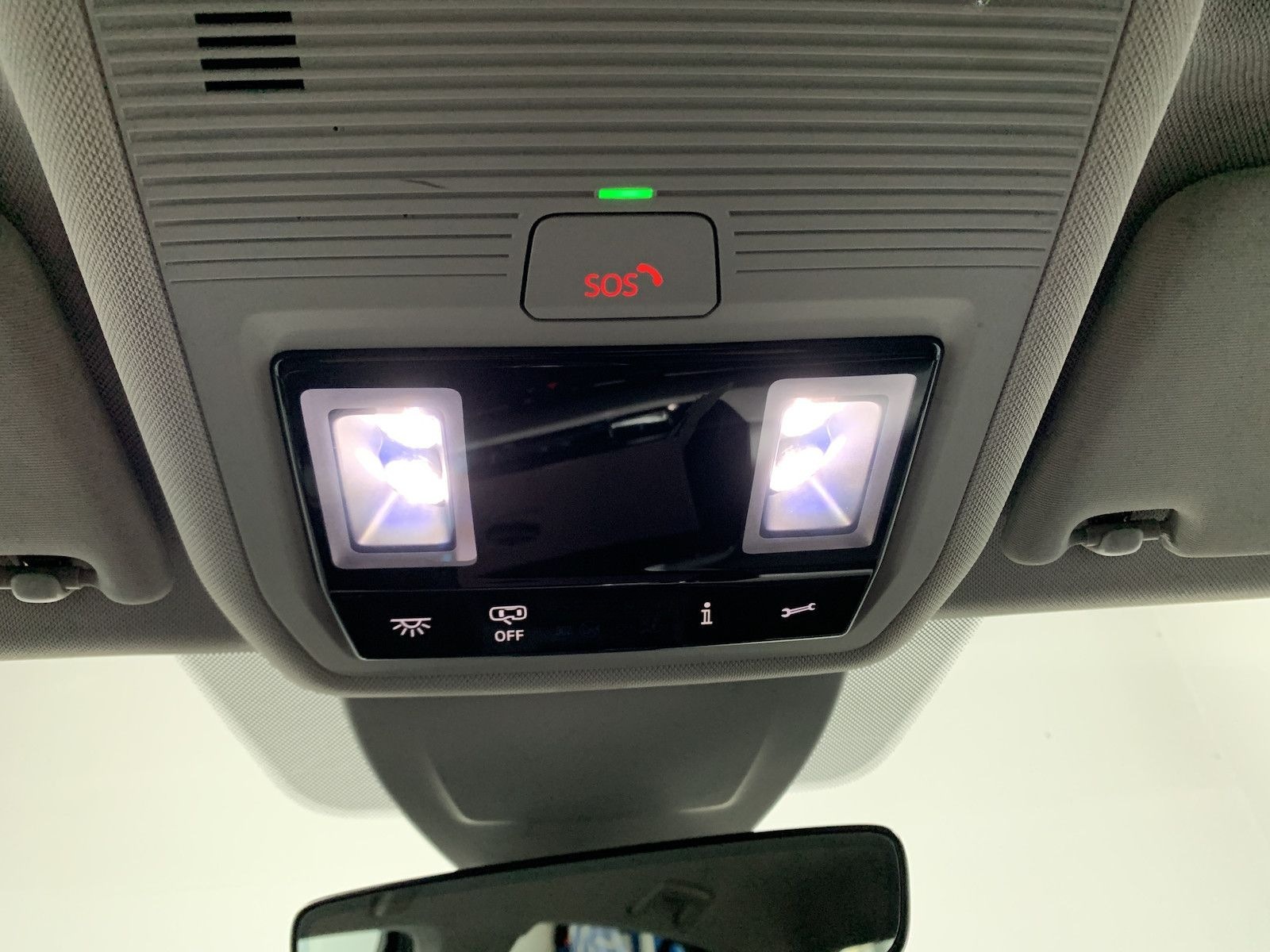 Volkswagen Golf VIII 2,0 DSG/Life/NAV/LED/ACC/AppleCarPlay foto 32