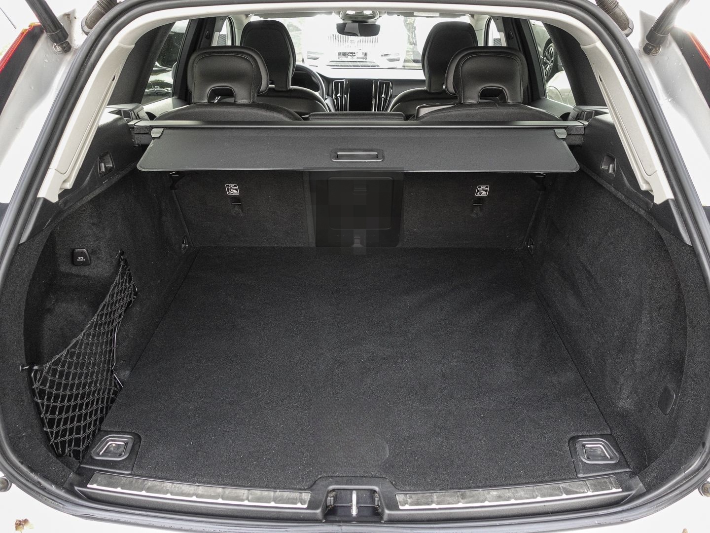 Volvo XC60 Momentum Pro 2WD Digitales Cockpit Soundsys foto 16