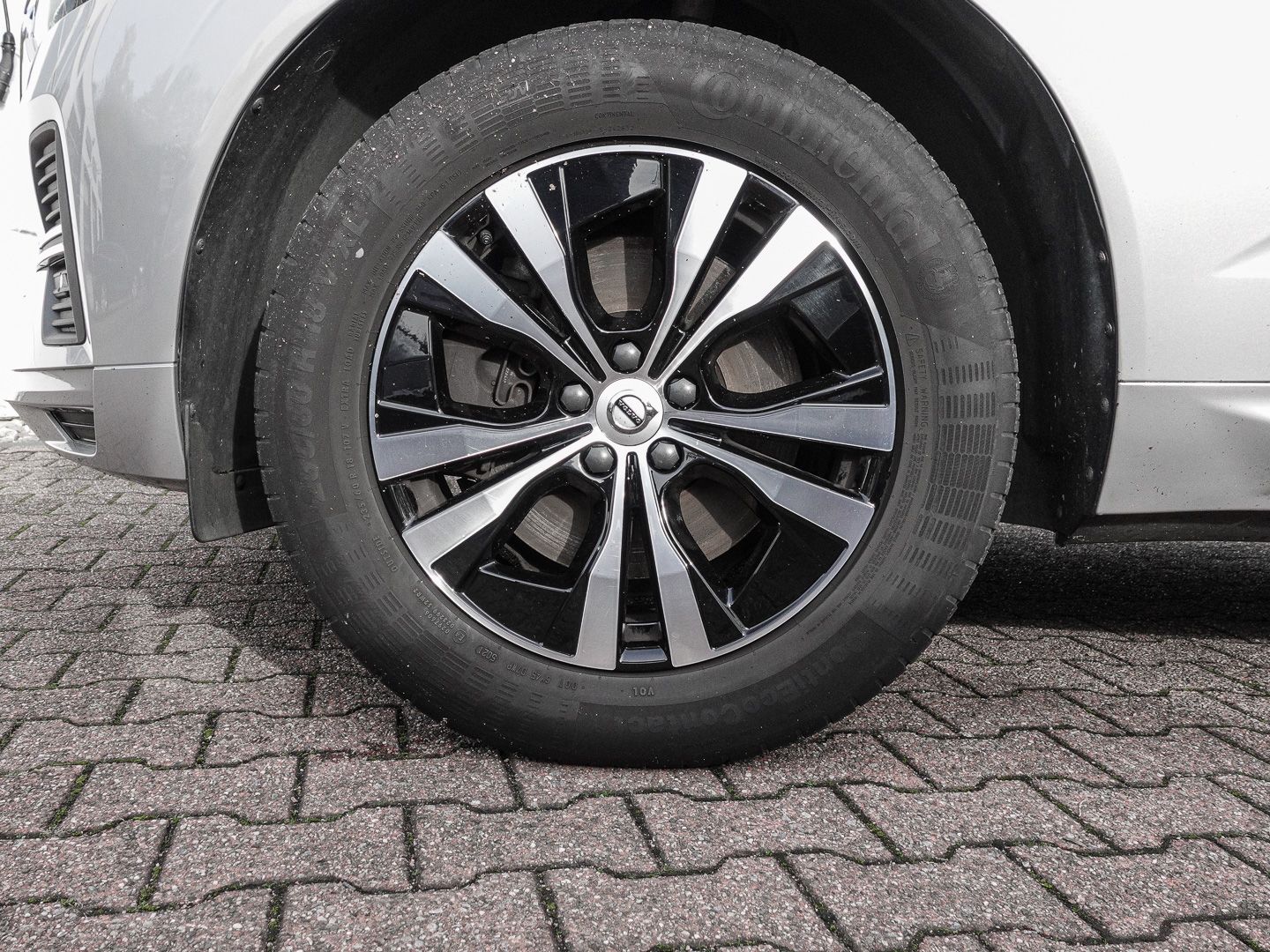 Volvo XC60 Momentum Pro 2WD Digitales Cockpit Soundsys foto 3