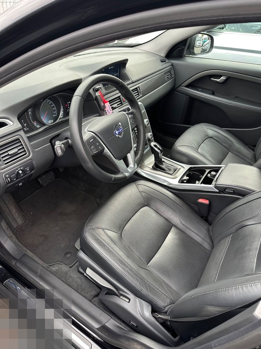 Volvo V70 D4 Momentum /SHZ/Leder/Tempomat foto 8