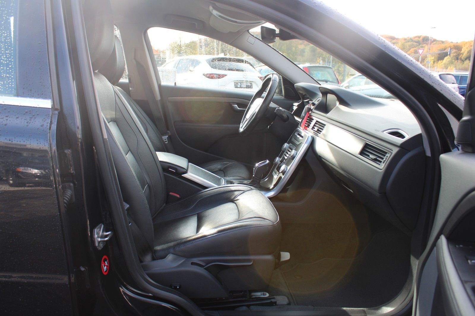 Volvo V70 D4 Momentum /SHZ/Leder/Tempomat foto 9