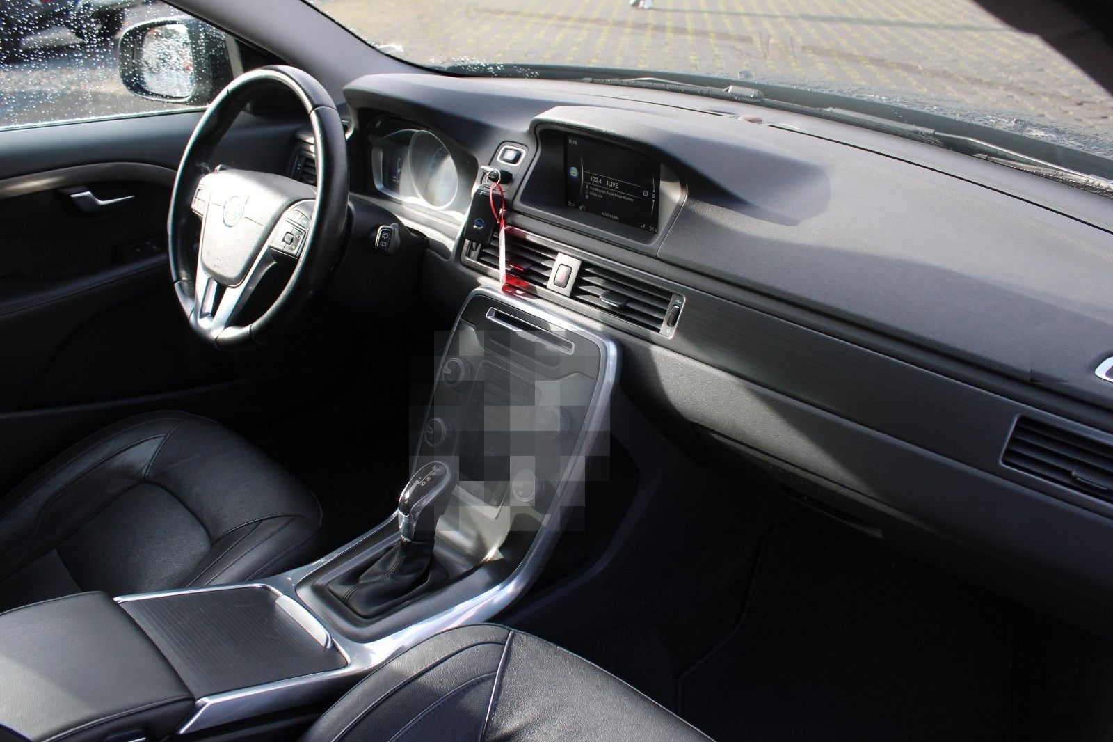 Volvo V70 D4 Momentum /SHZ/Leder/Tempomat foto 10