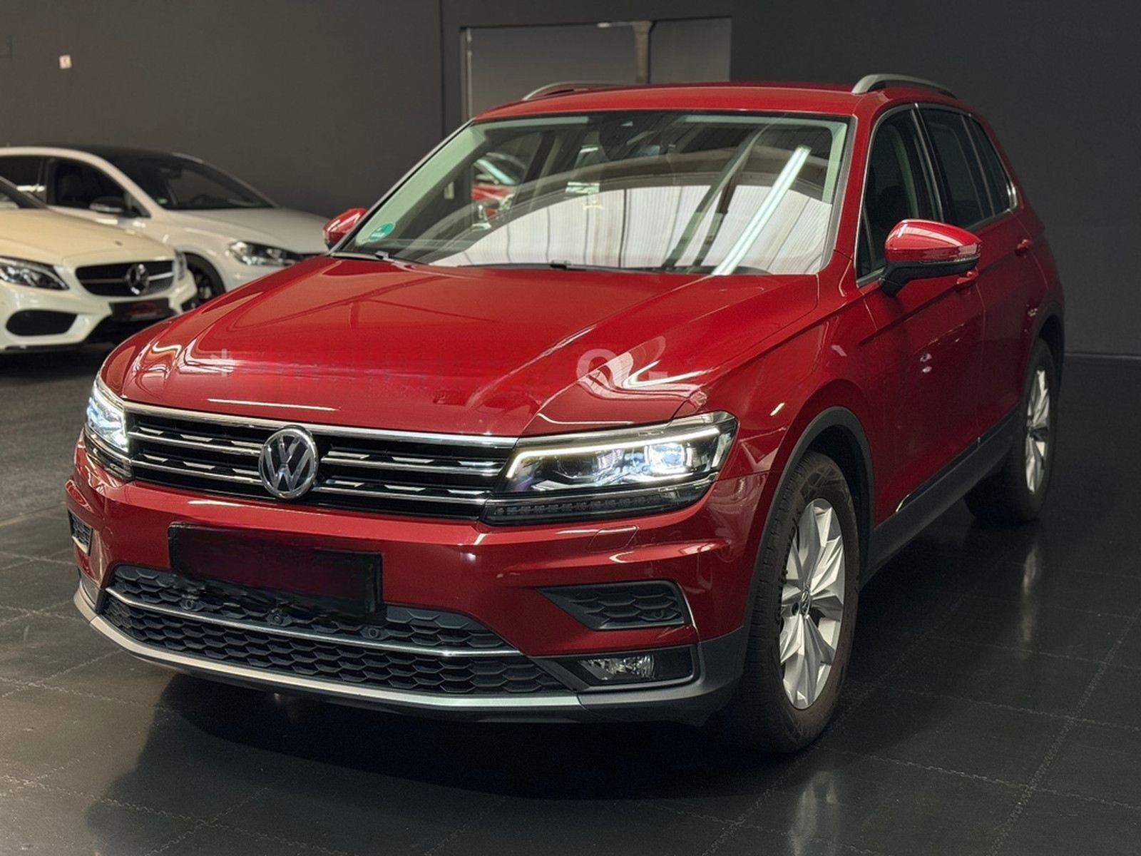 Volkswagen Tiguan Highline 4M/DSG/Navi/Massage/Virtual/360° foto 2
