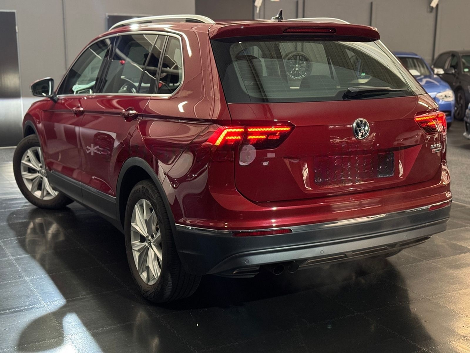 Volkswagen Tiguan Highline 4M/DSG/Navi/Massage/Virtual/360° foto 12