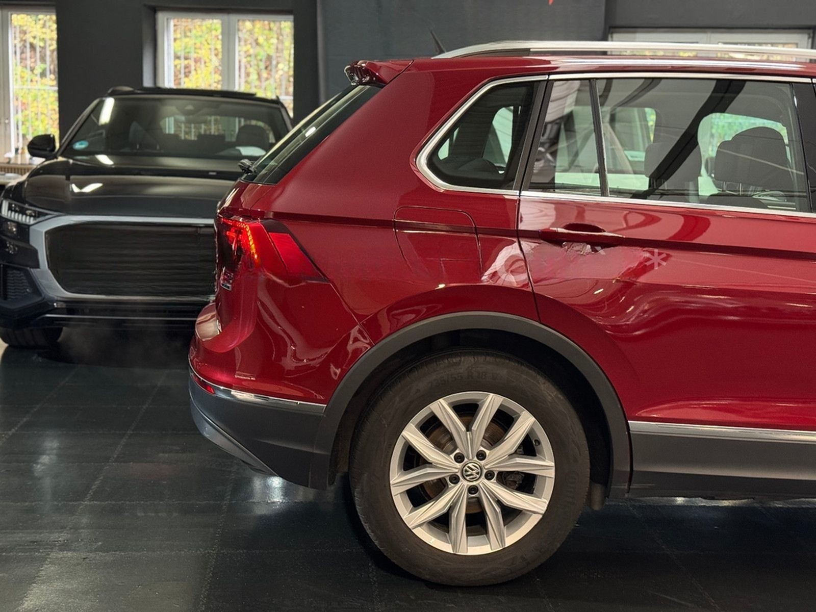 Volkswagen Tiguan Highline 4M/DSG/Navi/Massage/Virtual/360° foto 30