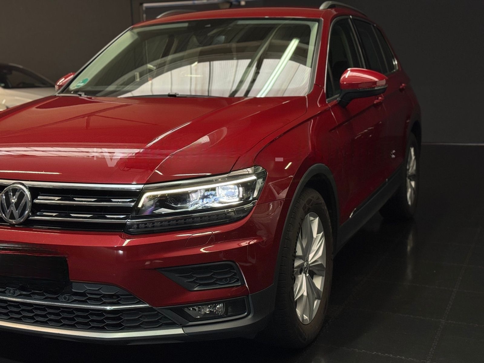 Volkswagen Tiguan Highline 4M/DSG/Navi/Massage/Virtual/360° foto 35