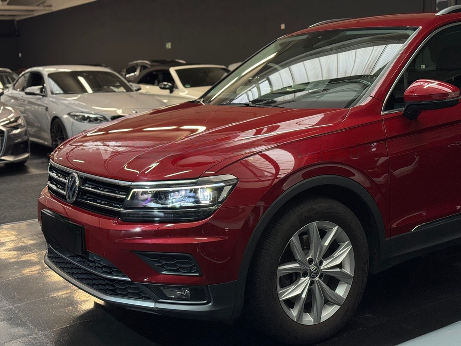 Volkswagen Tiguan Highline 4M/DSG/Navi/Massage/Virtual/360° foto 36