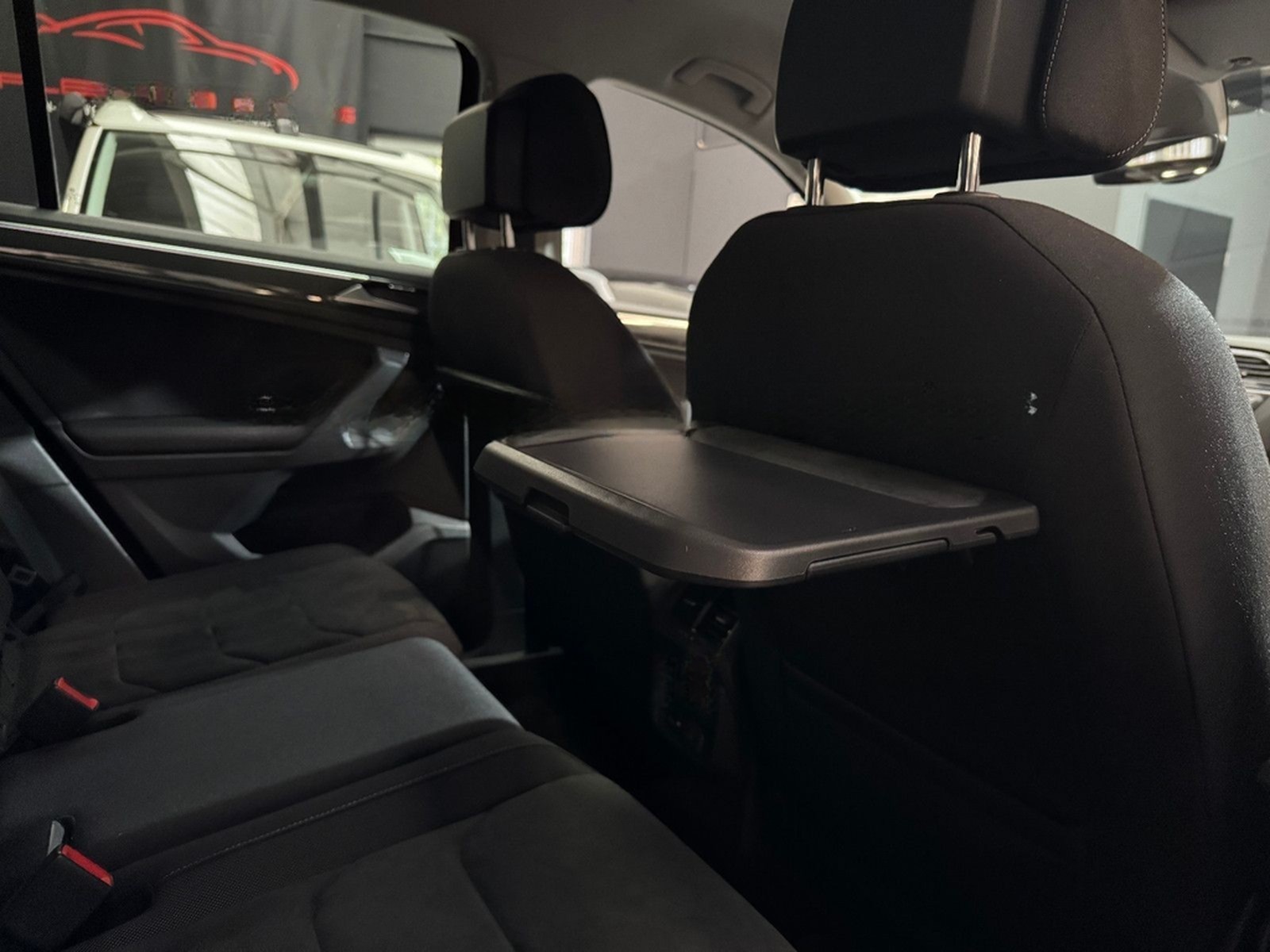 Volkswagen Tiguan Highline 4M/DSG/Navi/Massage/Virtual/360° foto 40