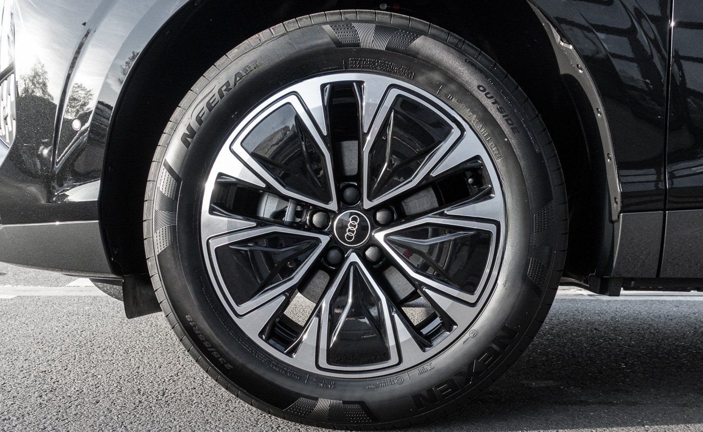 Audi Q3 SUV TFSI 110 kW S tronic ACC AKUSTIKGLAS AUT foto 4