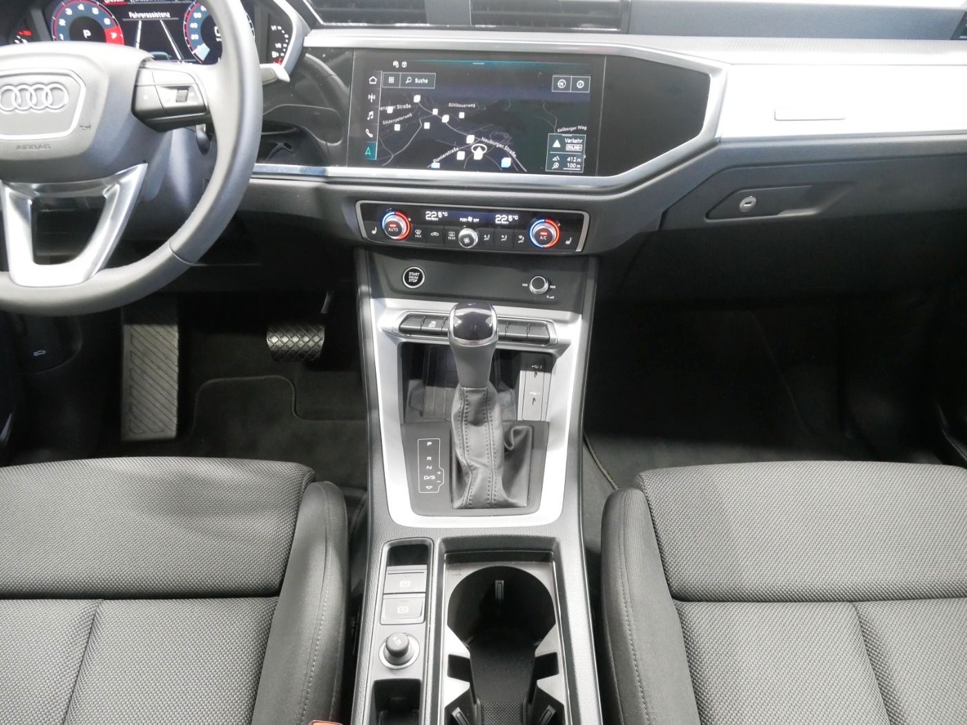 Audi Q3 35 TFSI S tro. advanced LED AHK virt. Cock. foto 12
