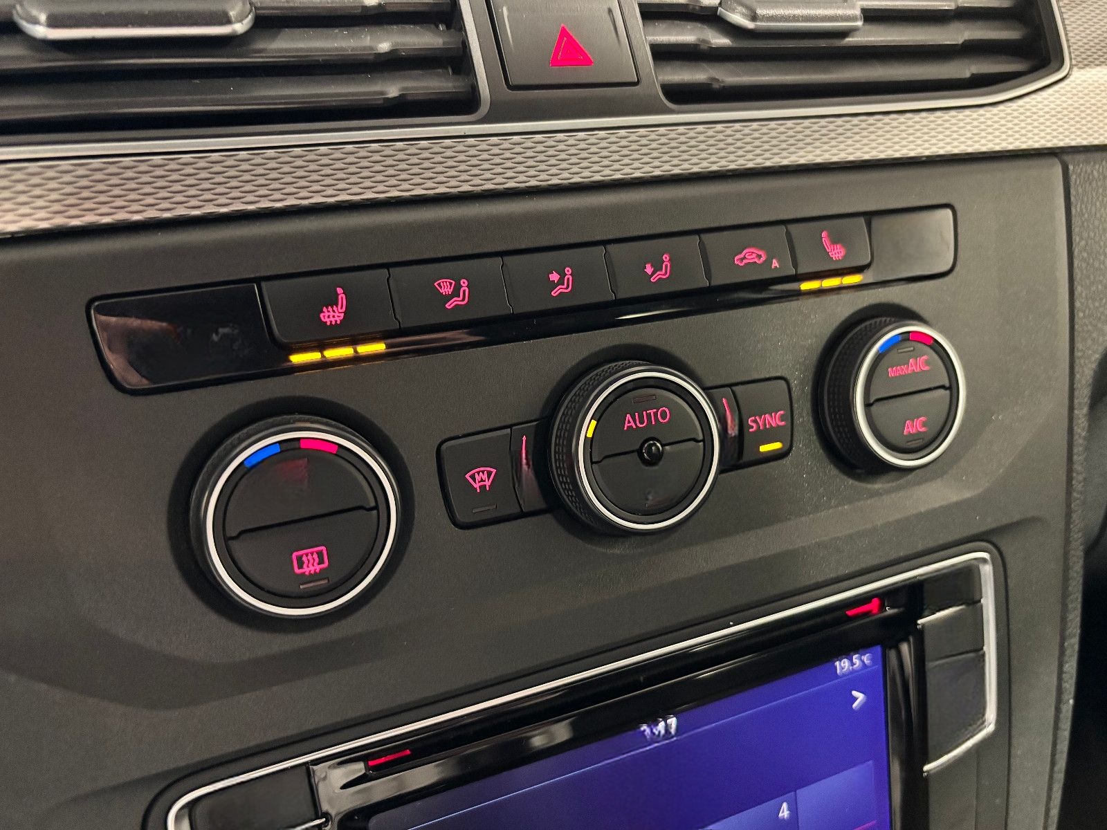 Volkswagen Caddy Maxi*COMFORTLINE*TEMPO-TOUCH-R:KAM-AHK-SHZ foto 25