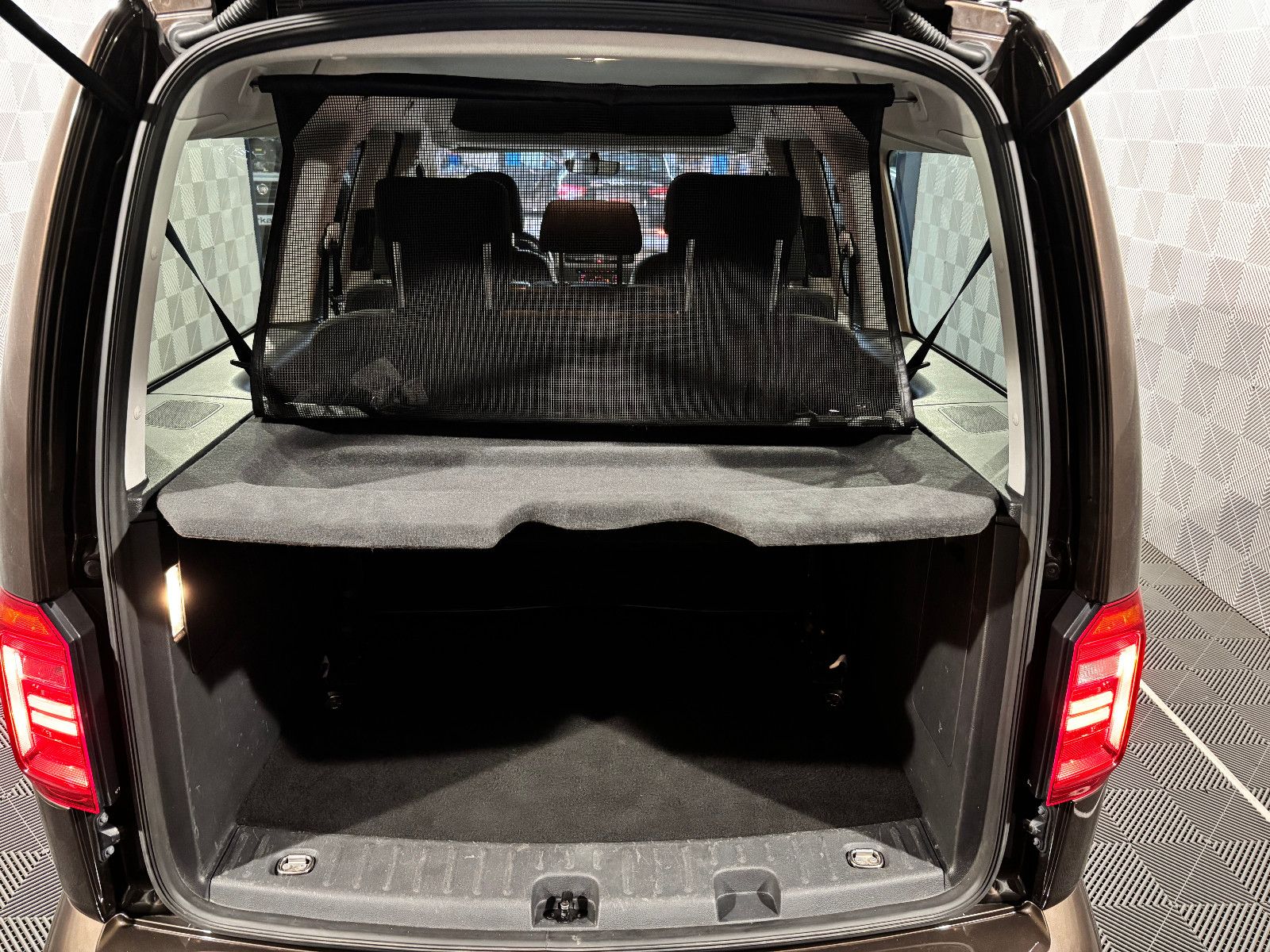 Volkswagen Caddy Maxi*COMFORTLINE*TEMPO-TOUCH-R:KAM-AHK-SHZ foto 5