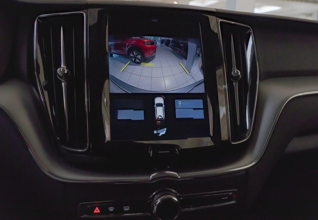 Volvo XC 60 T4 2WD Momentum Pro H/K NAVI W-LAN ACC LED foto 12