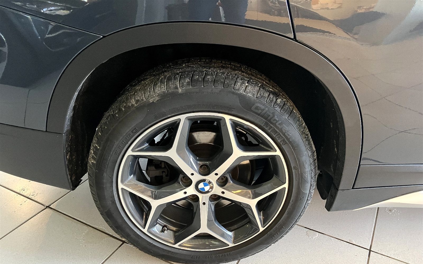 BMW X1 2.0ix/x-Line/1.Hd/Garantie/LED/AHK/Navi/Leder foto 13