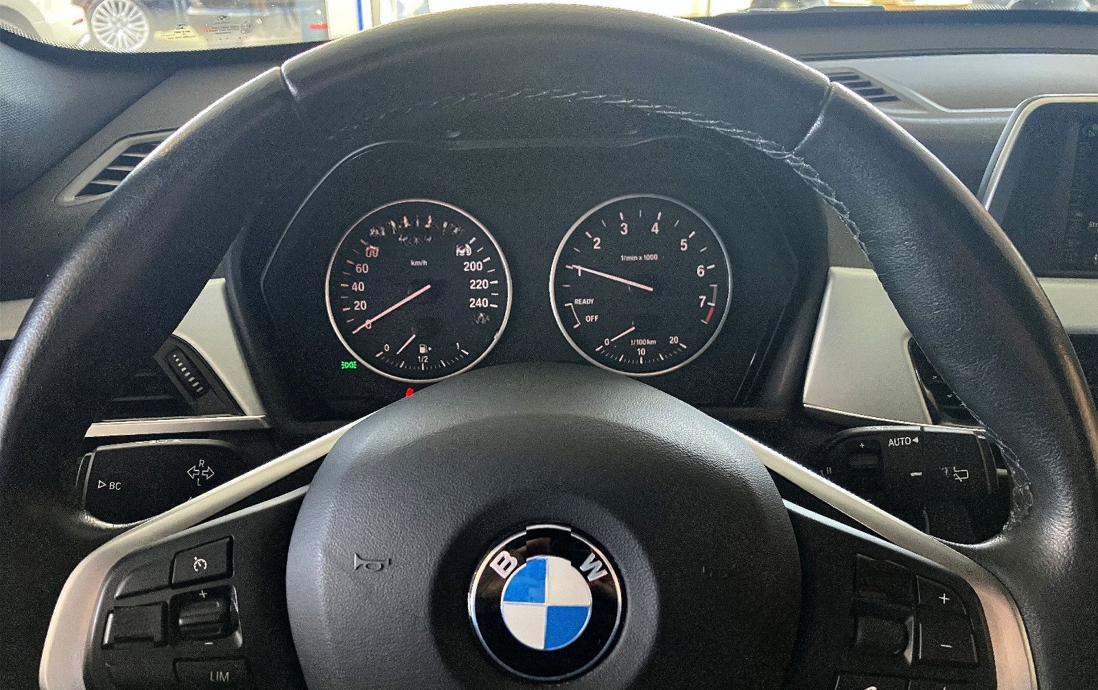 BMW X1 2.0ix/x-Line/1.Hd/Garantie/LED/AHK/Navi/Leder foto 6