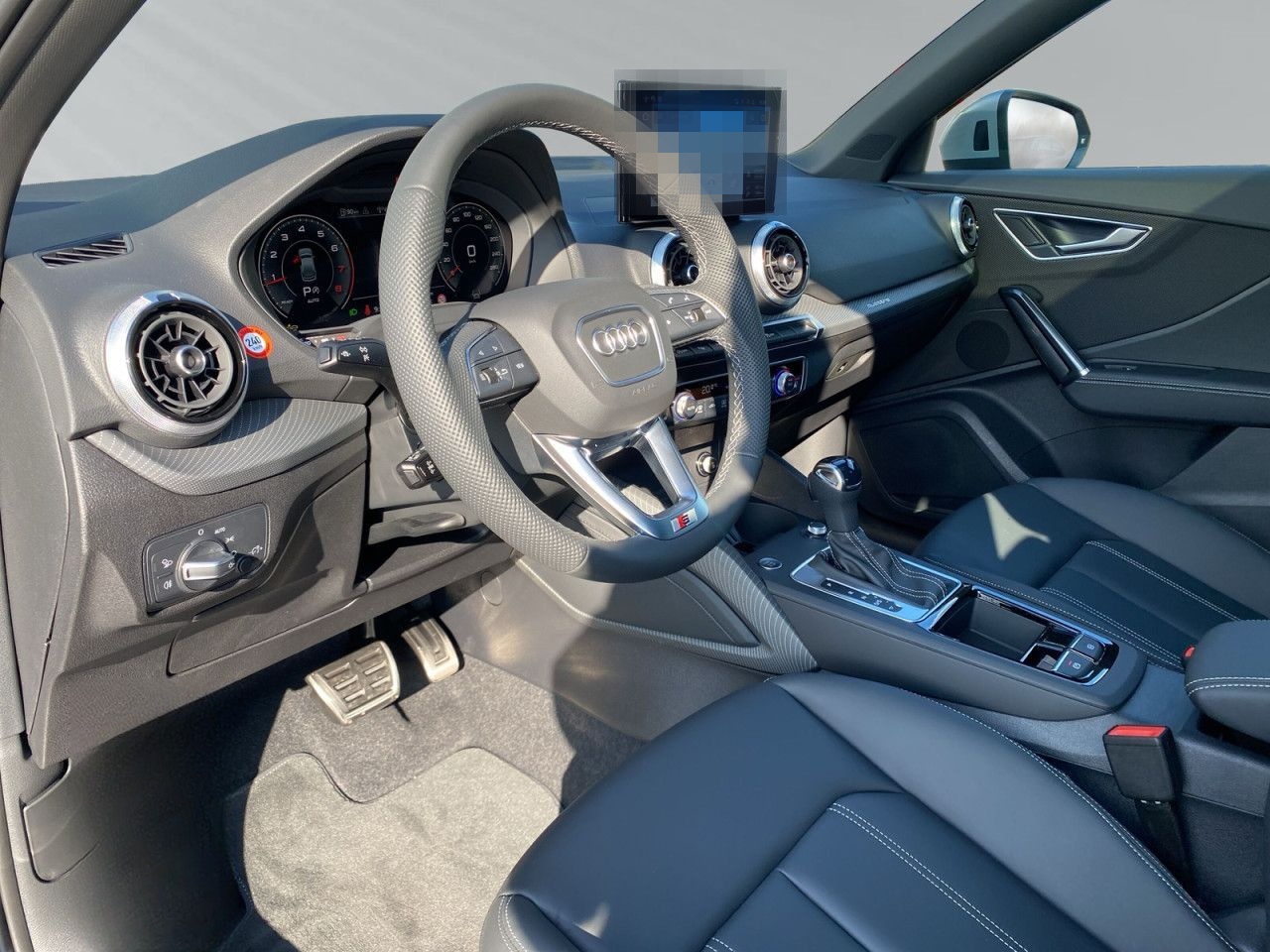 Audi Q2 40 TFSI quattro adv. S line S tr. ACC Matrix foto 12