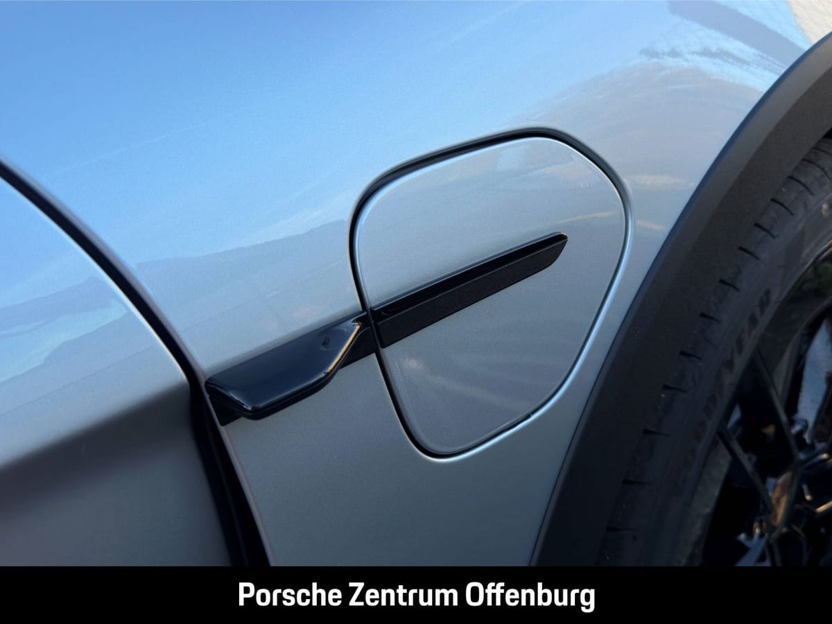 Porsche Taycan 4 Cross Turismo Sportpaket HUD Pano Bose foto 12