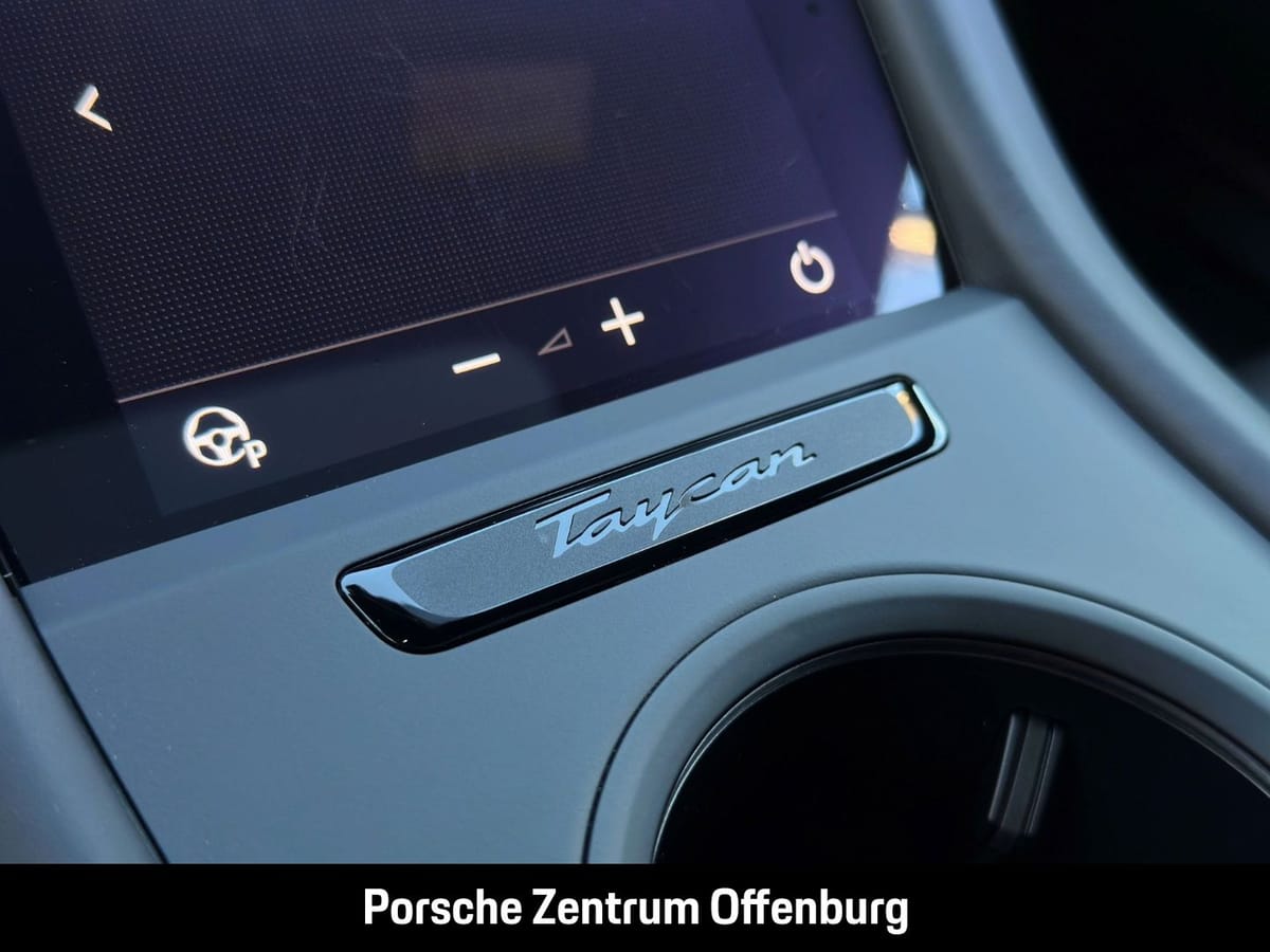 Porsche Taycan 4 Cross Turismo Sportpaket HUD Pano Bose foto 18
