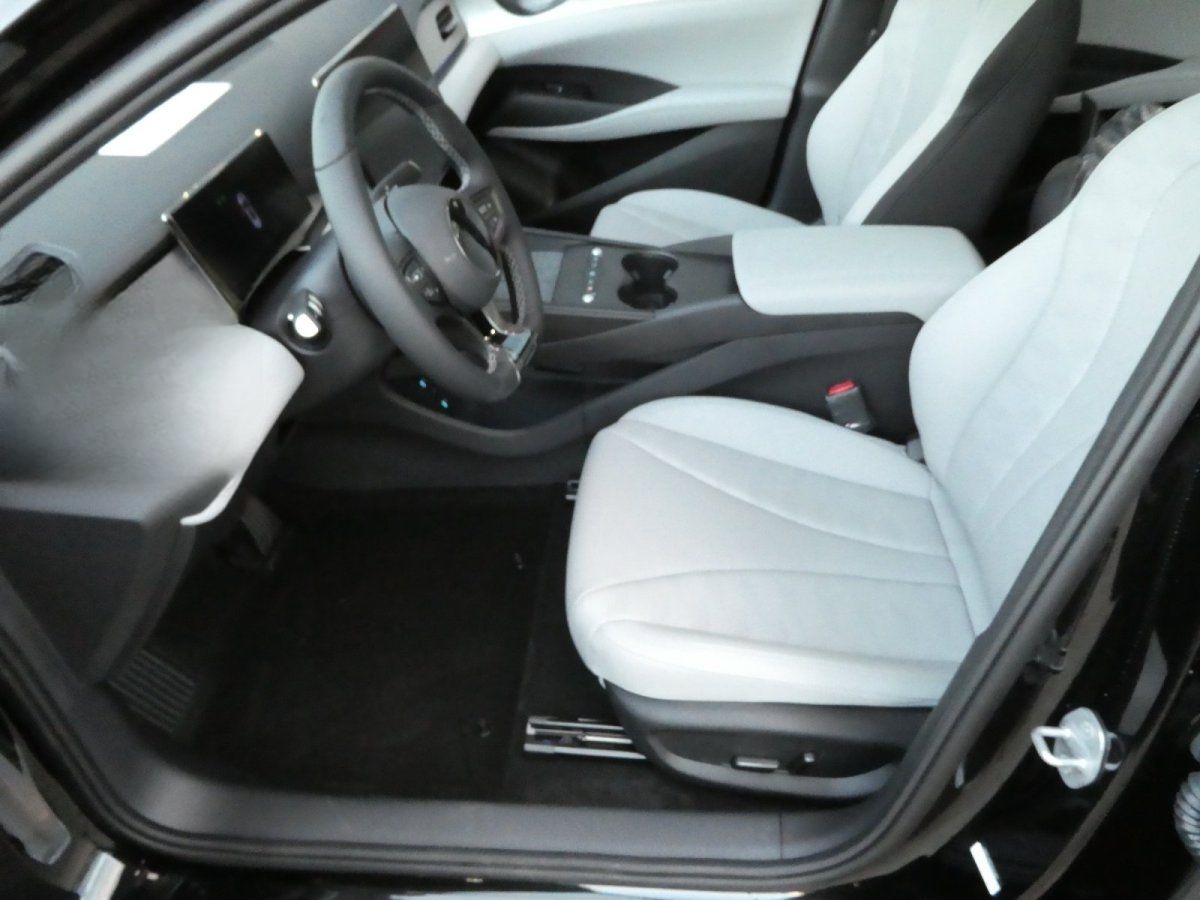 BYD Seal 6 DM-I Touring Comfort *Privacy*Pano*Leder* foto 7