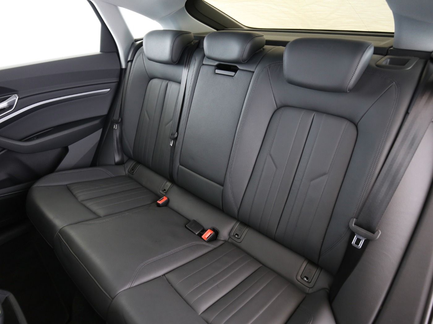 Audi e-tron Sportback 50 quattro AHK|HUD|Luft|LED foto 10
